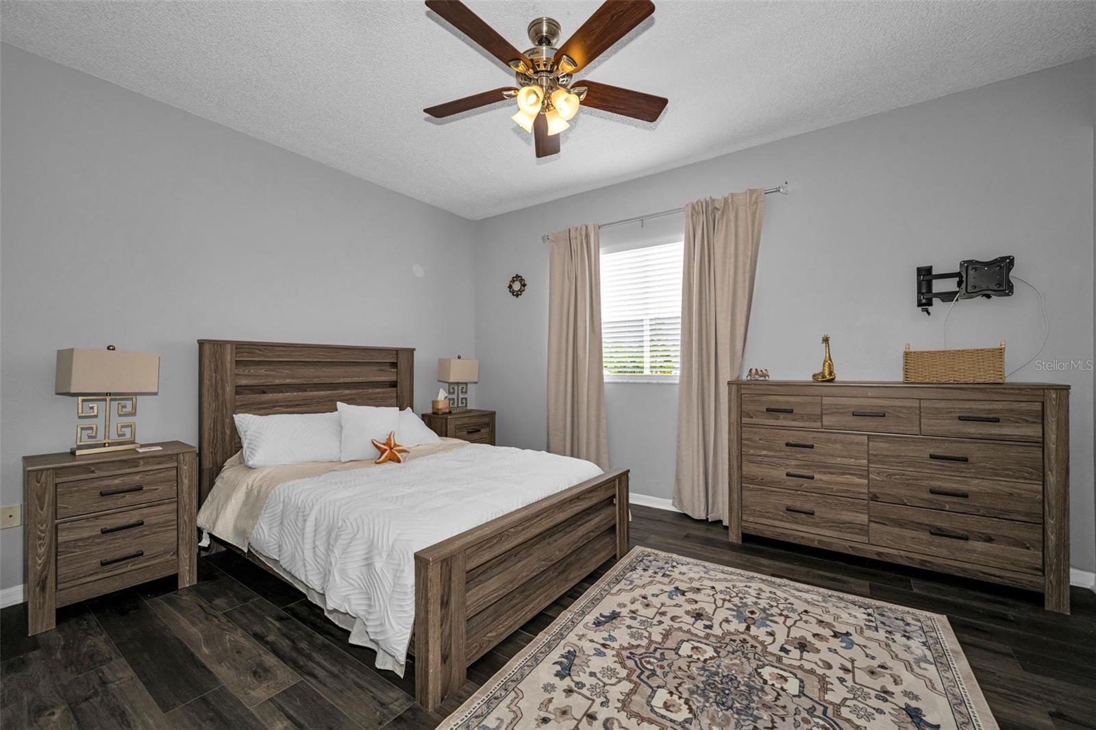 Image 25 of 62 For 19313 Aqua Springs Drive