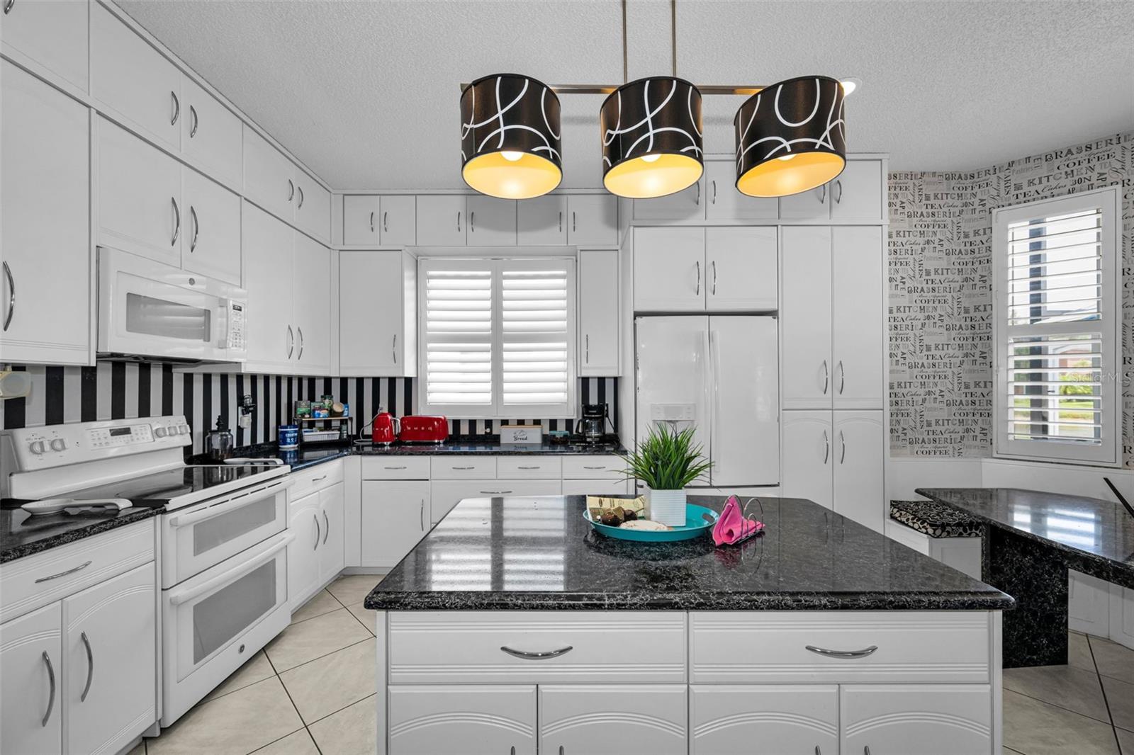 Image 4 of 62 For 19313 Aqua Springs Drive