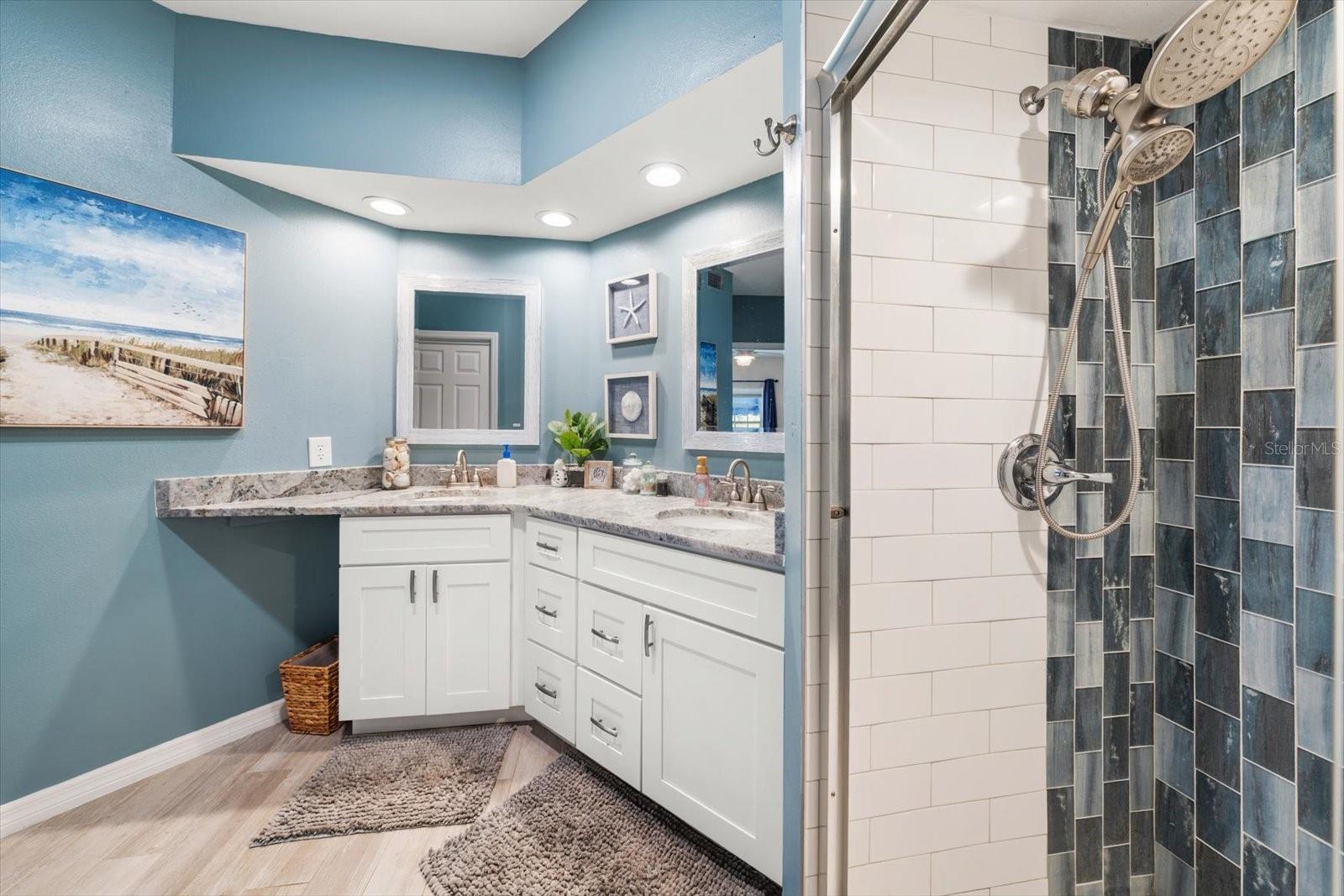 Image 15 of 40 For 11320 Harbor Way 1728