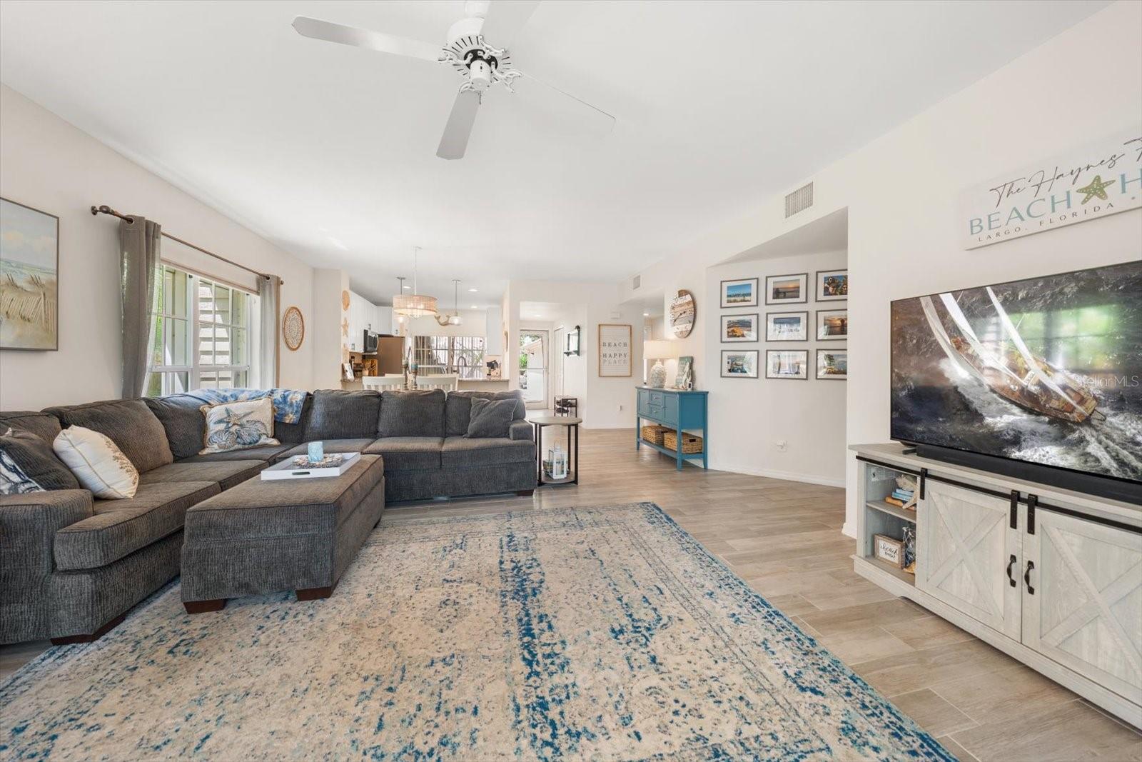Image 5 of 40 For 11320 Harbor Way 1728
