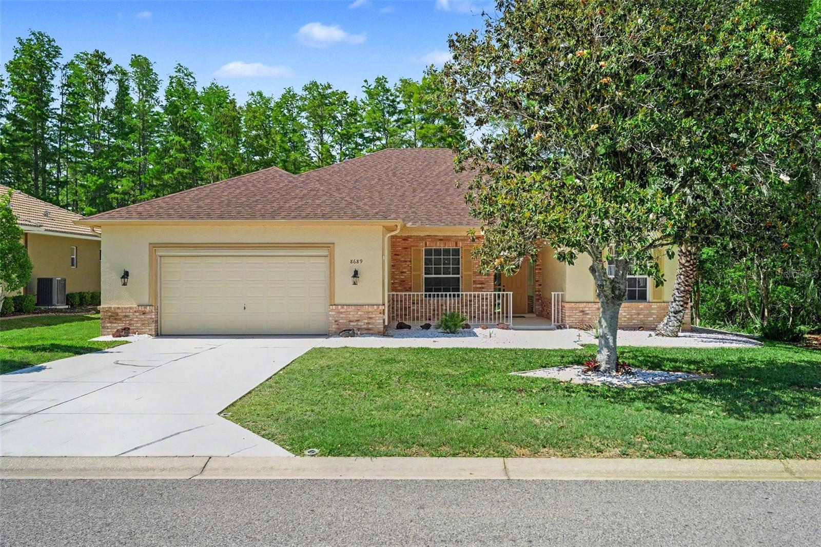 Details for 8689 Mississippi Run, WEEKI WACHEE, FL 34613
