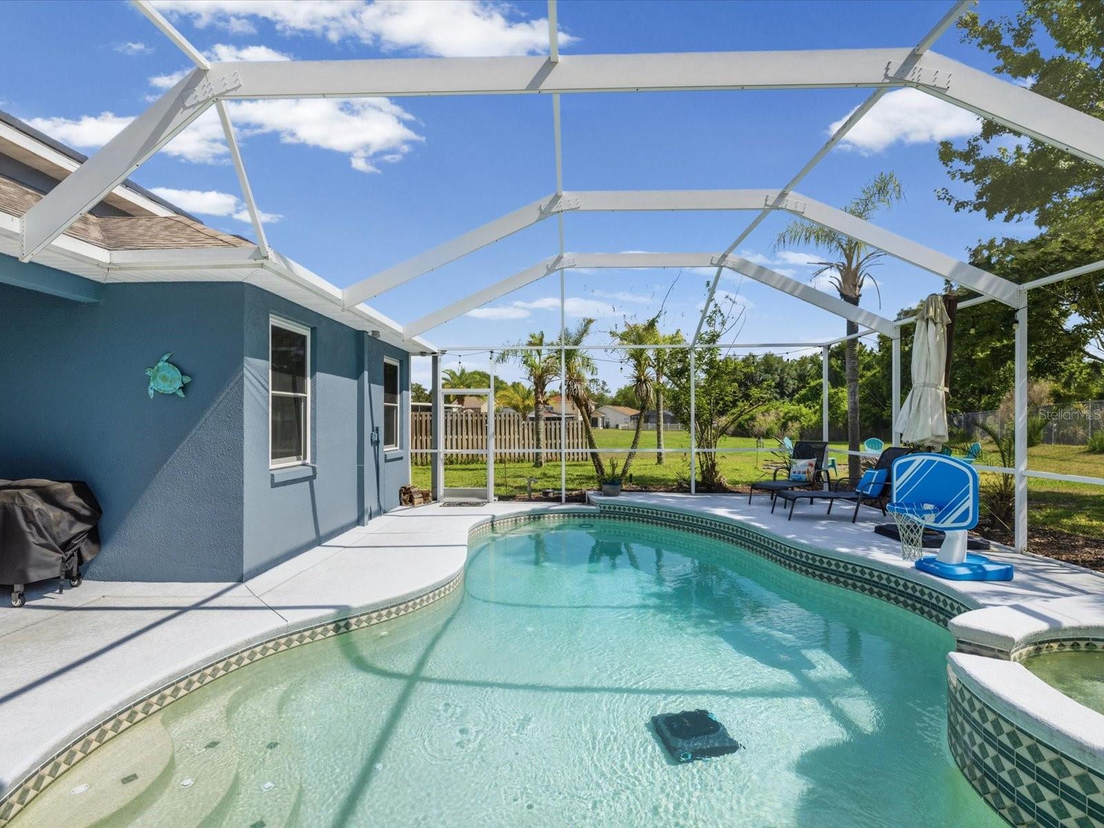 Image 35 of 83 For 21014 Follensby Court