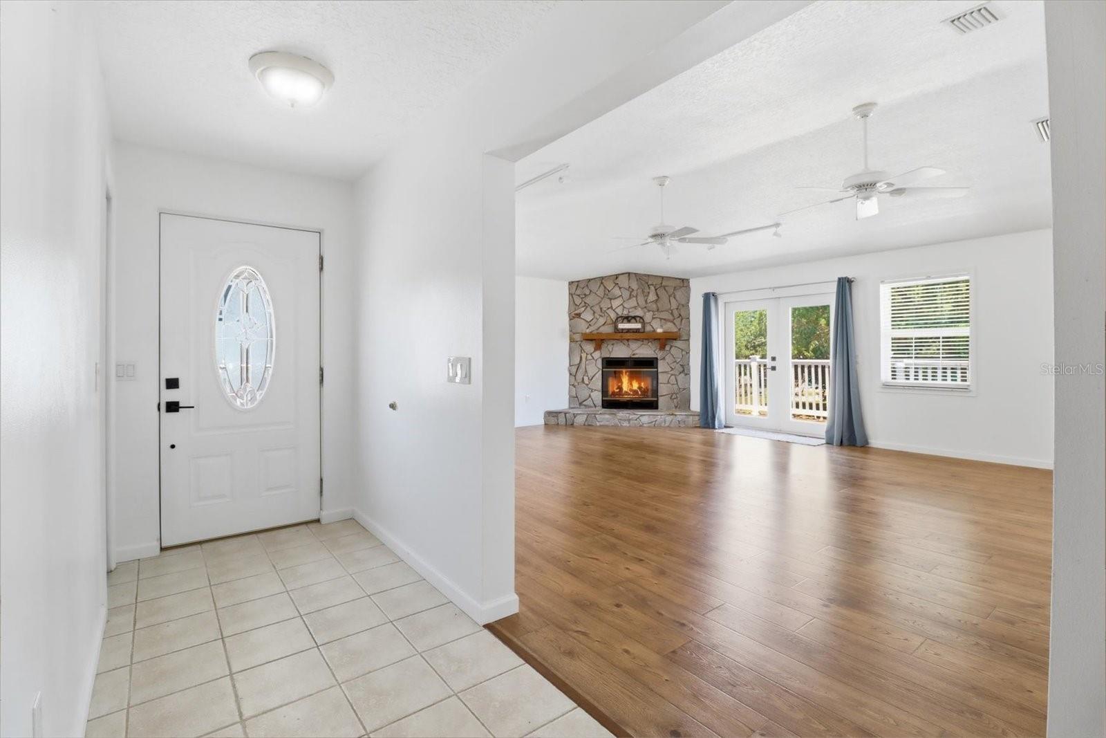 Image 13 of 56 For 1931 18th Street