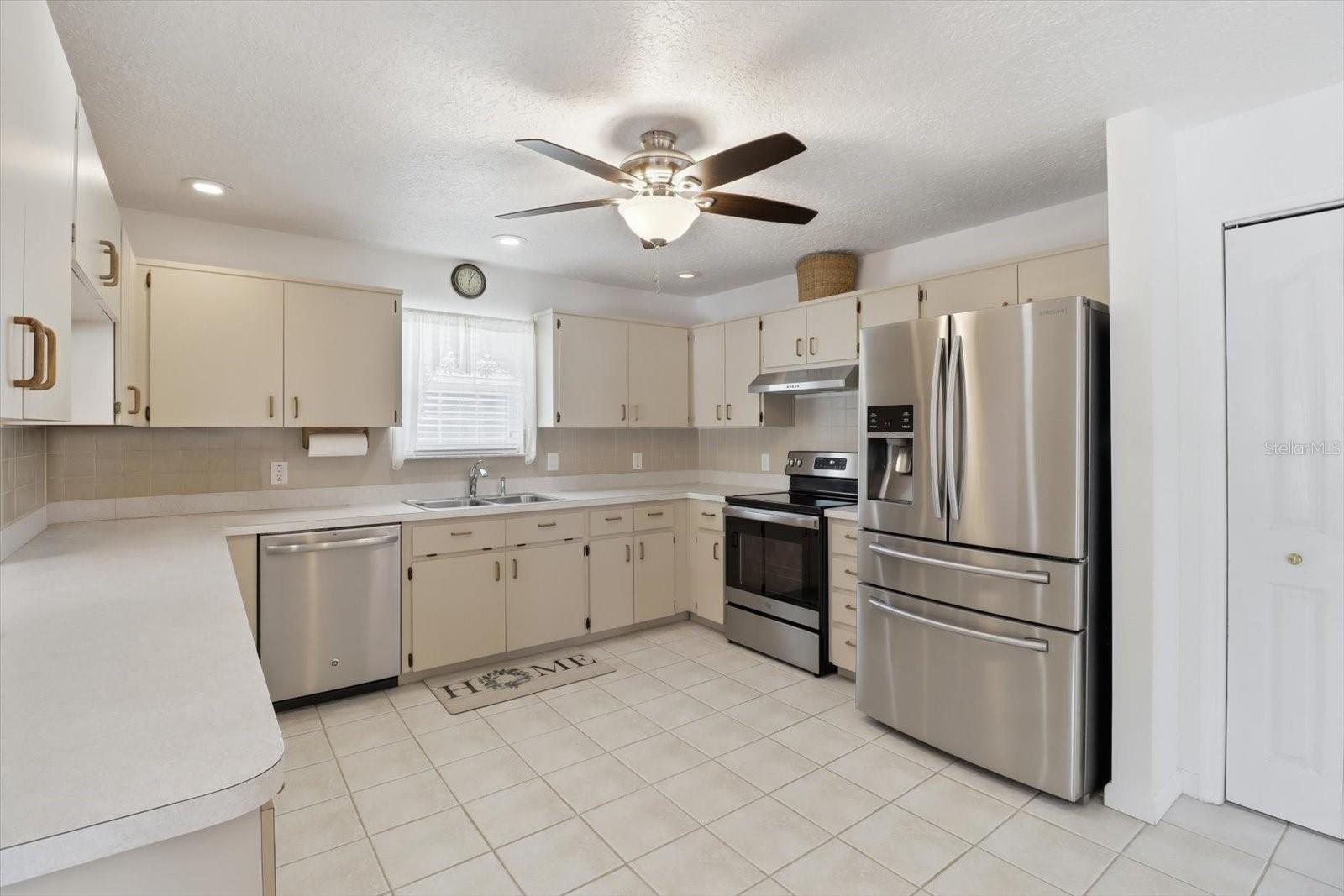 Image 4 of 56 For 1931 18th Street