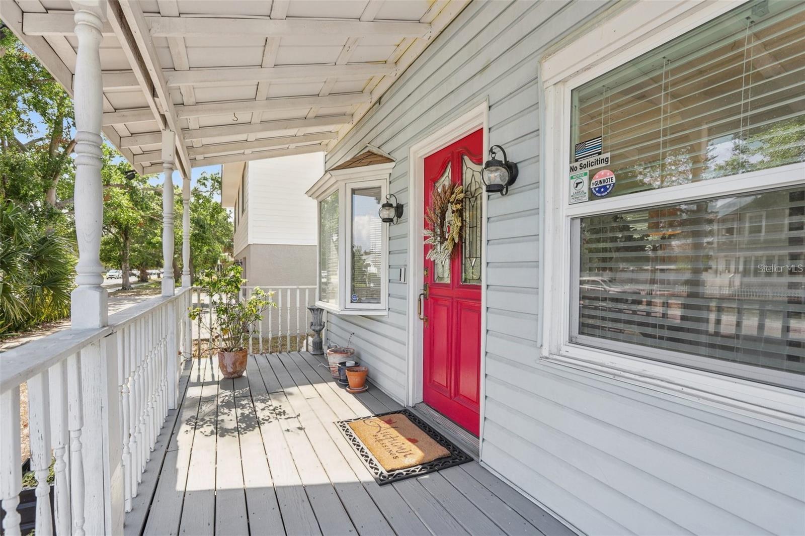 Image 5 of 40 For 757 32nd Avenue N