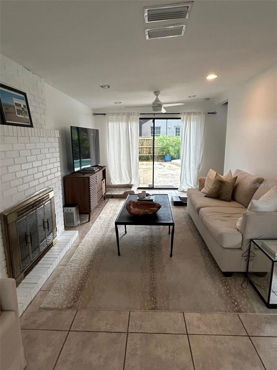 Image 5 of 13 For 3214 Coachman Avenue