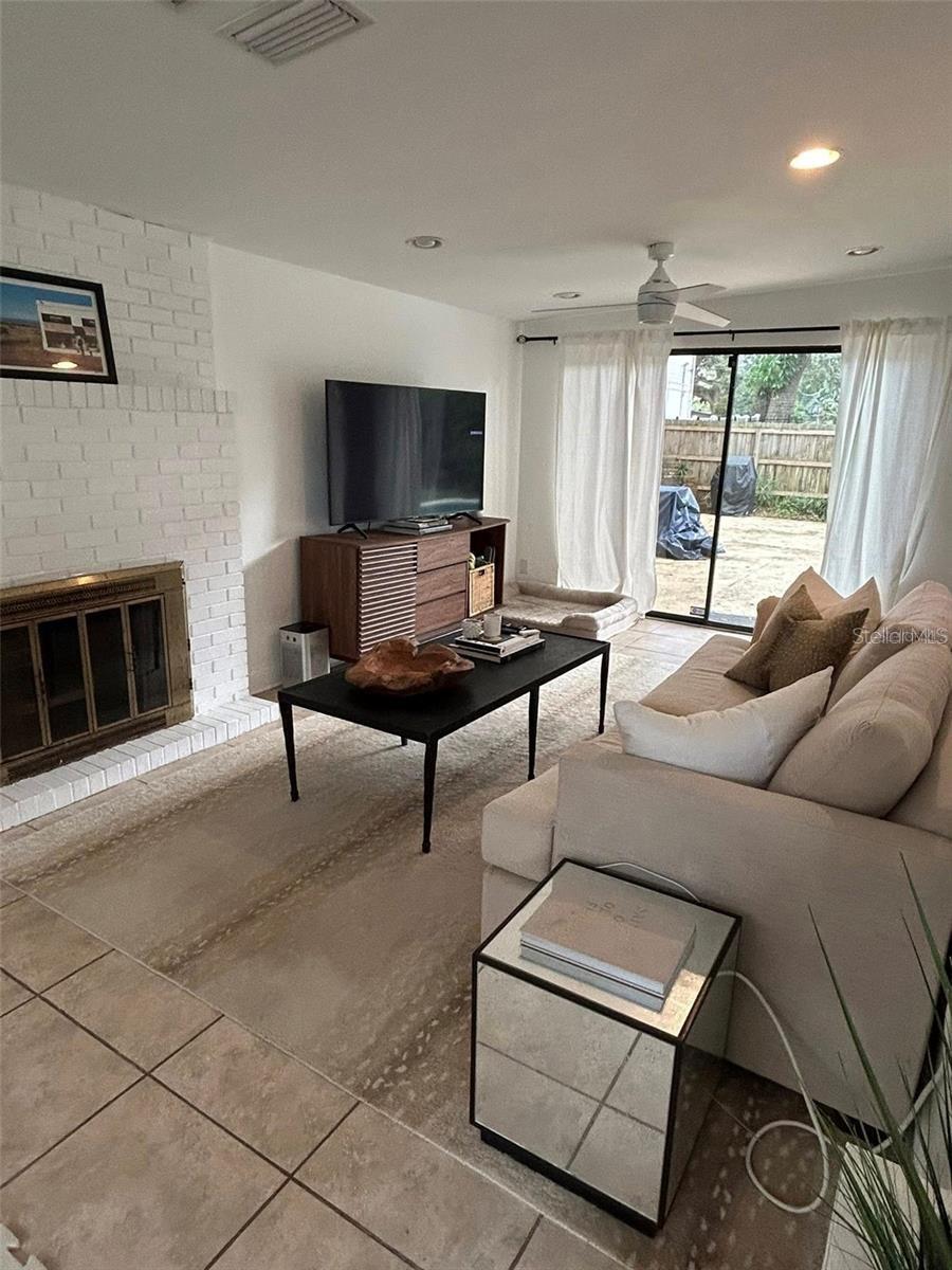 Image 6 of 13 For 3214 Coachman Avenue