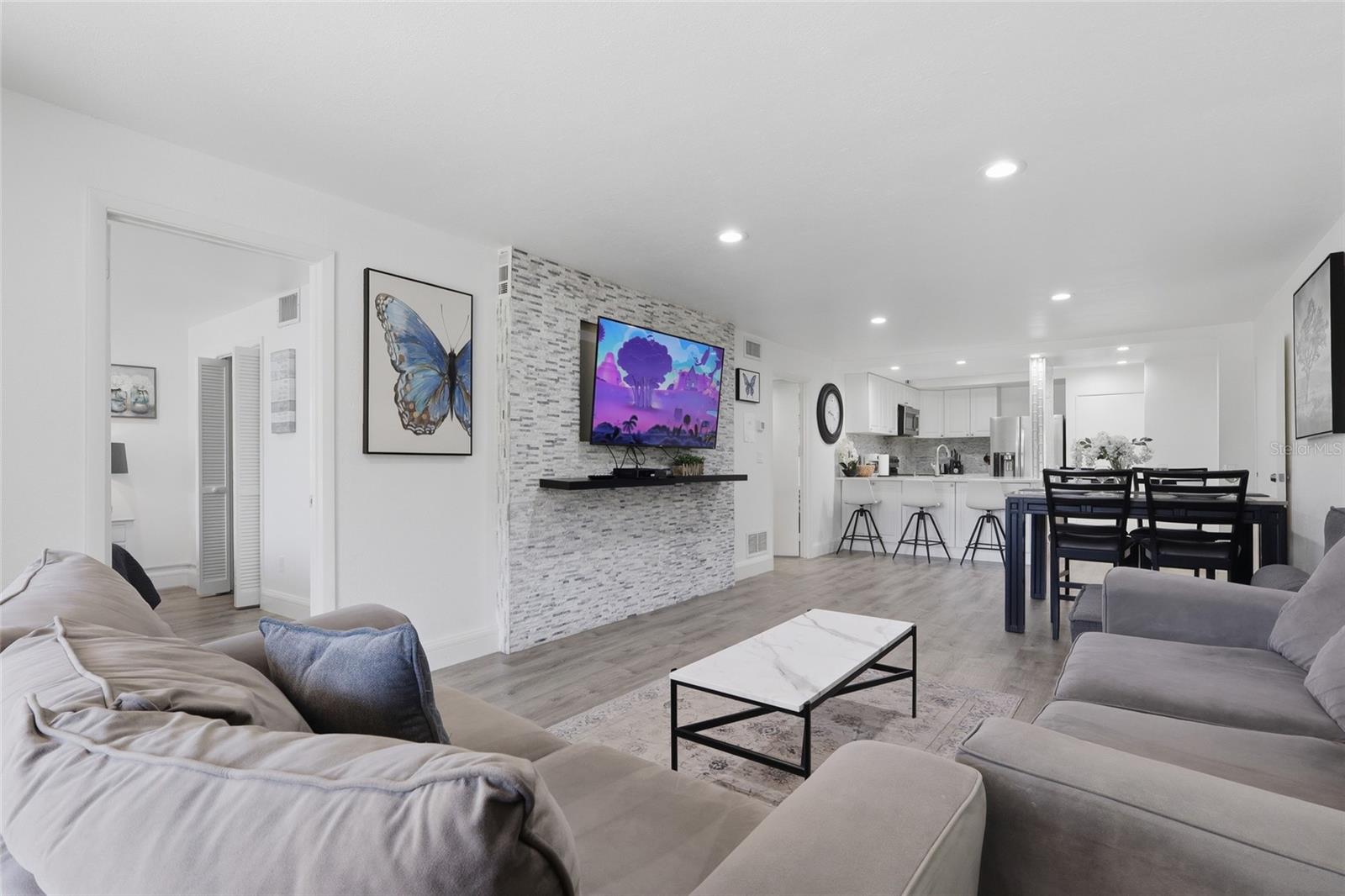 Image 11 of 42 For 29300 Bay Hollow Drive 3257