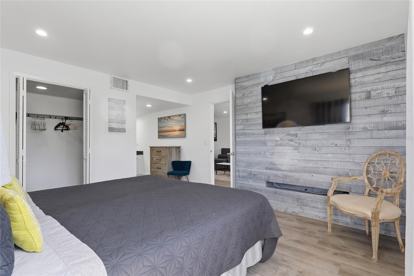 Image 18 of 42 For 29300 Bay Hollow Drive 3257