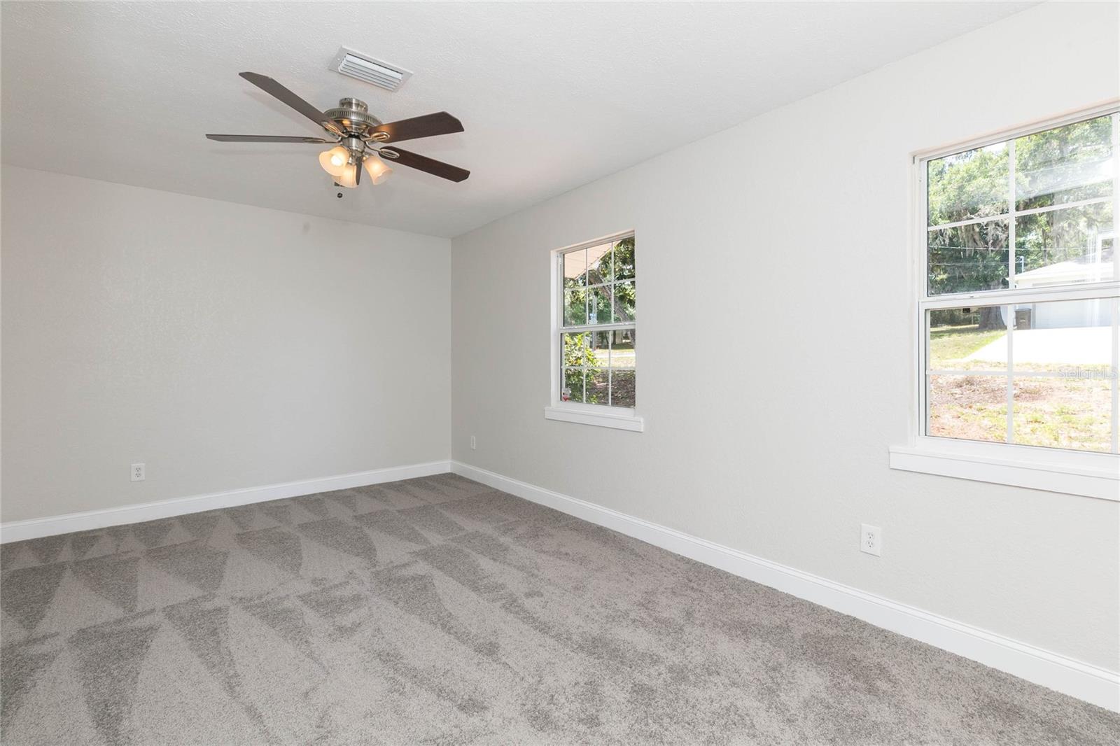 Image 11 of 45 For 13410 Lee Street