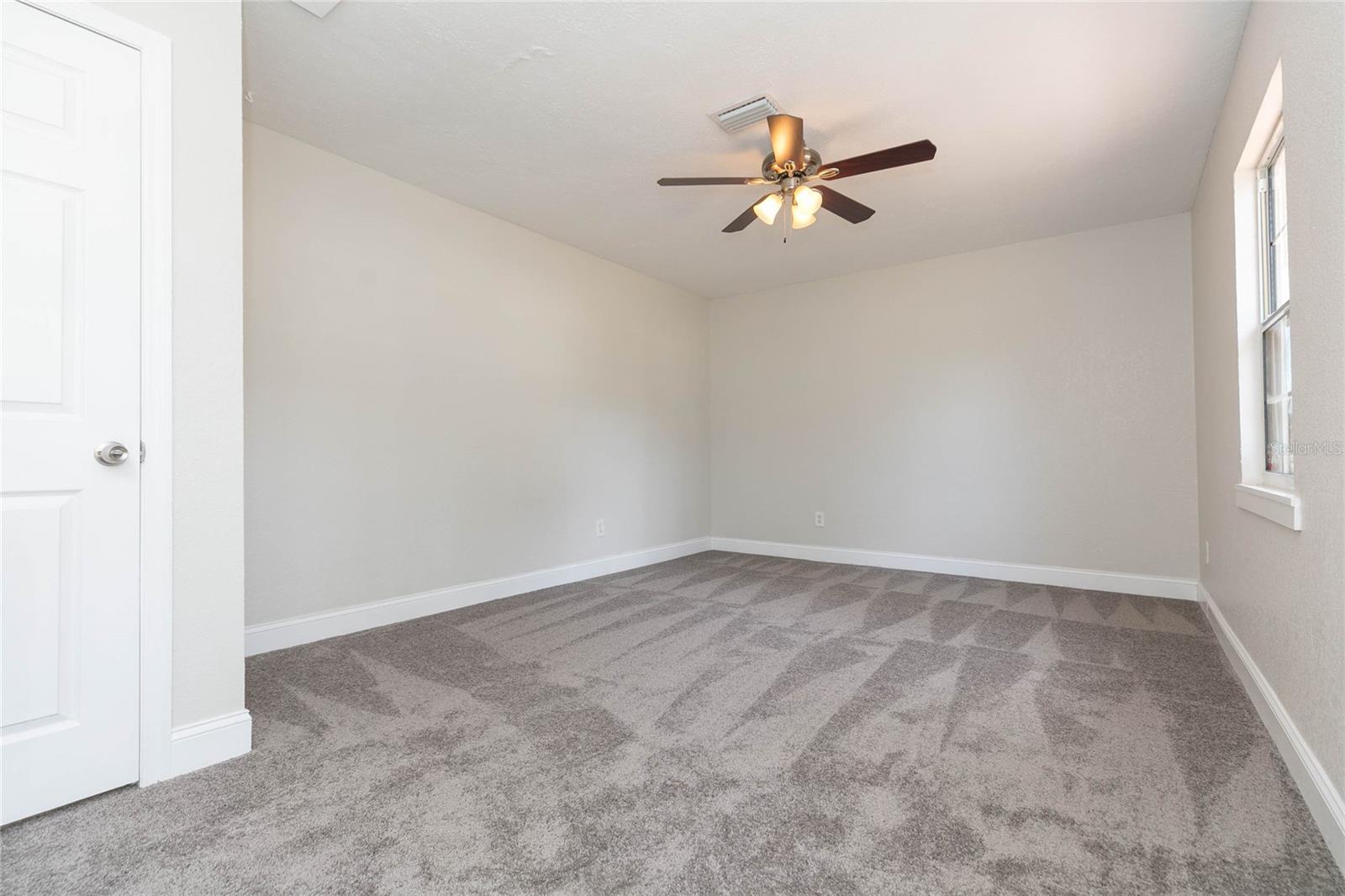 Image 12 of 45 For 13410 Lee Street