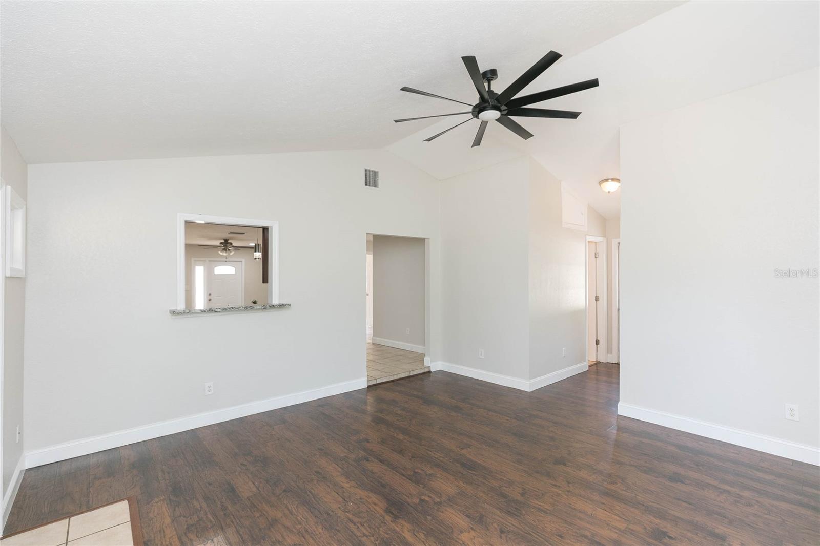 Image 22 of 45 For 13410 Lee Street