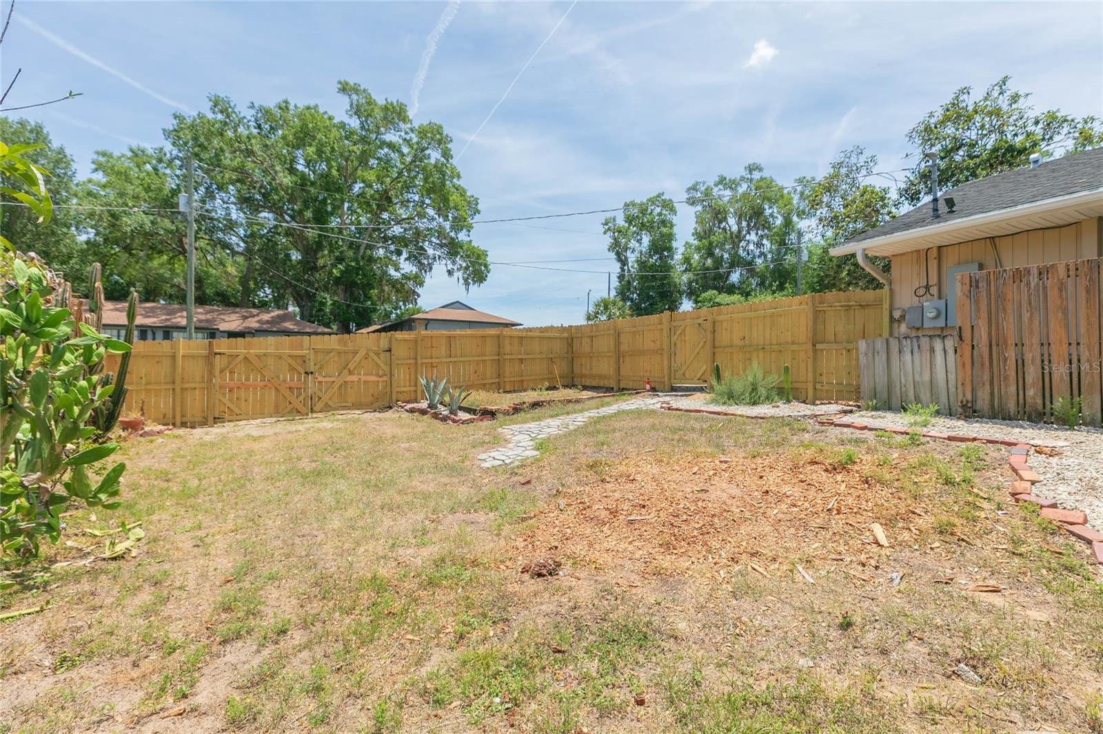 Image 31 of 45 For 13410 Lee Street