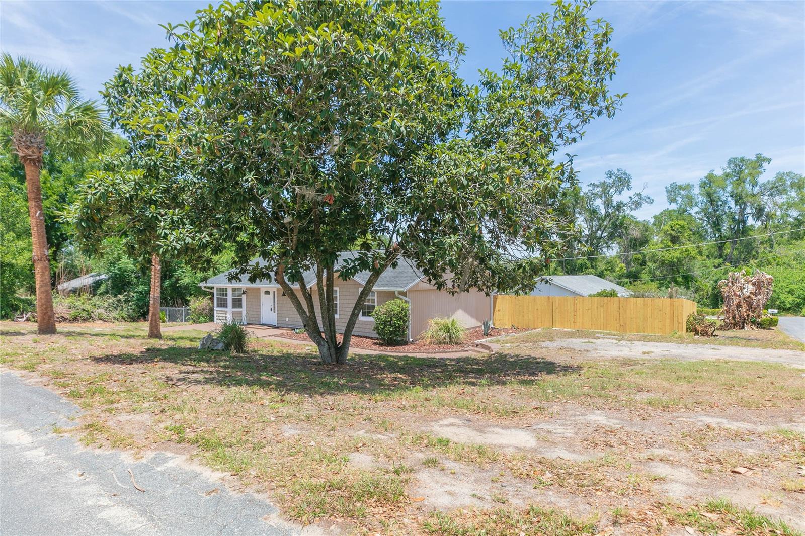 Image 34 of 45 For 13410 Lee Street