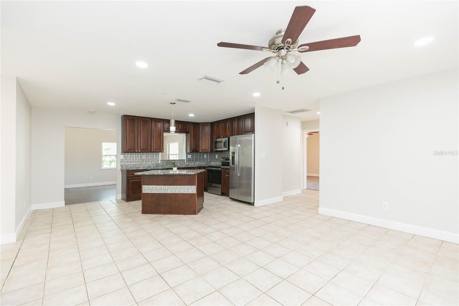 Image 5 of 45 For 13410 Lee Street