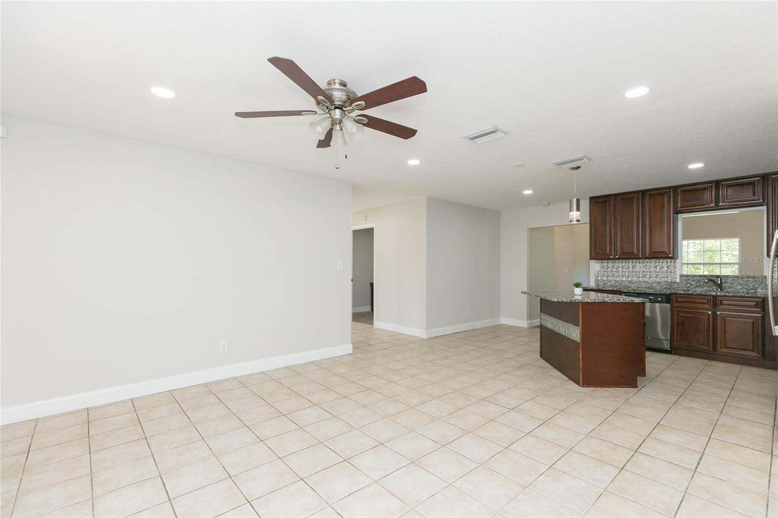Image 6 of 45 For 13410 Lee Street