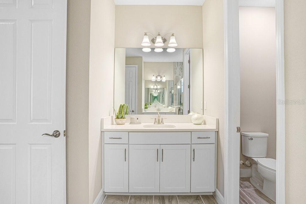 Image 20 of 59 For 14828 Paddock Pond Avenue