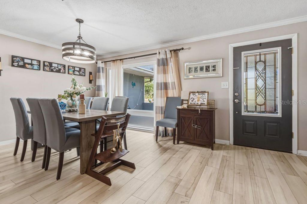 Image 4 of 38 For 1387 Disston Avenue