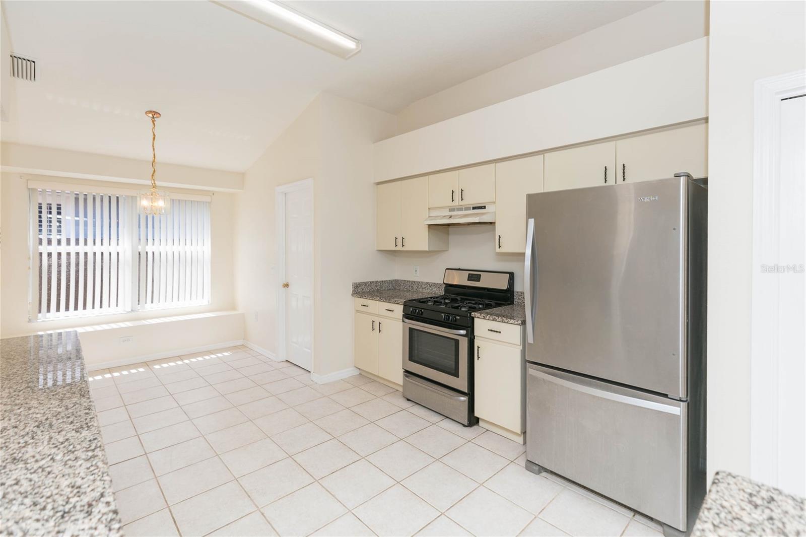 Image 11 of 52 For 22704 Roderick Drive