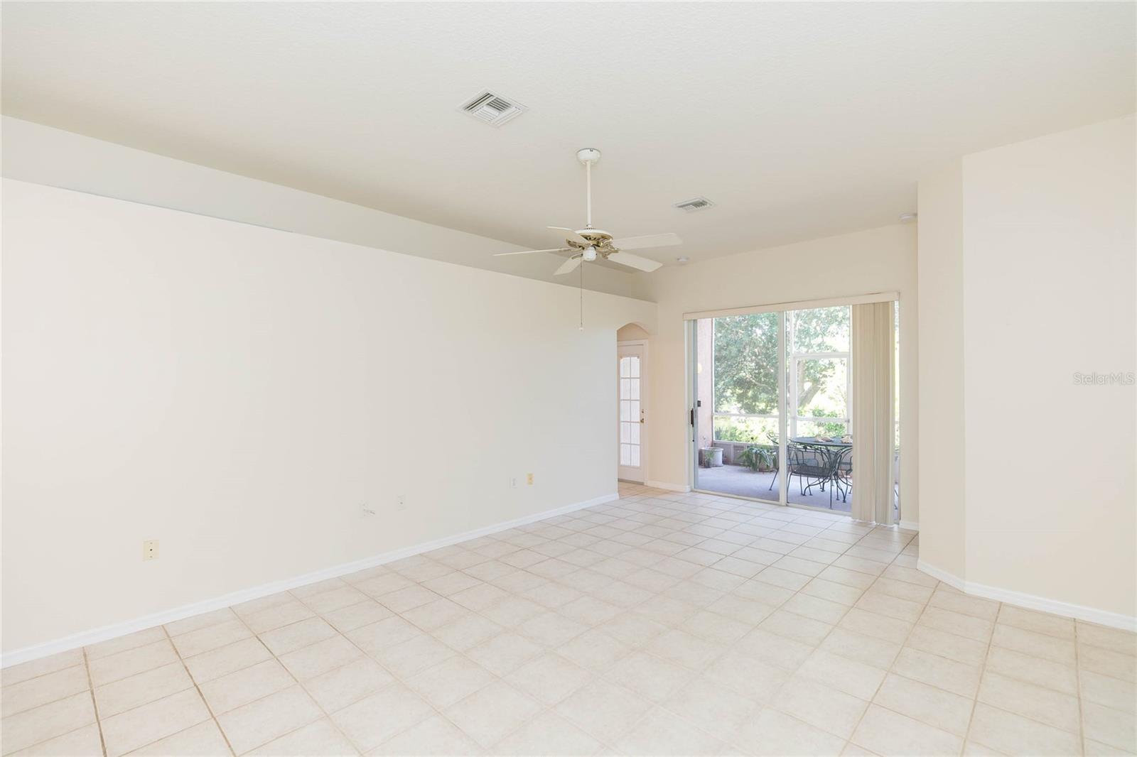 Image 16 of 52 For 22704 Roderick Drive