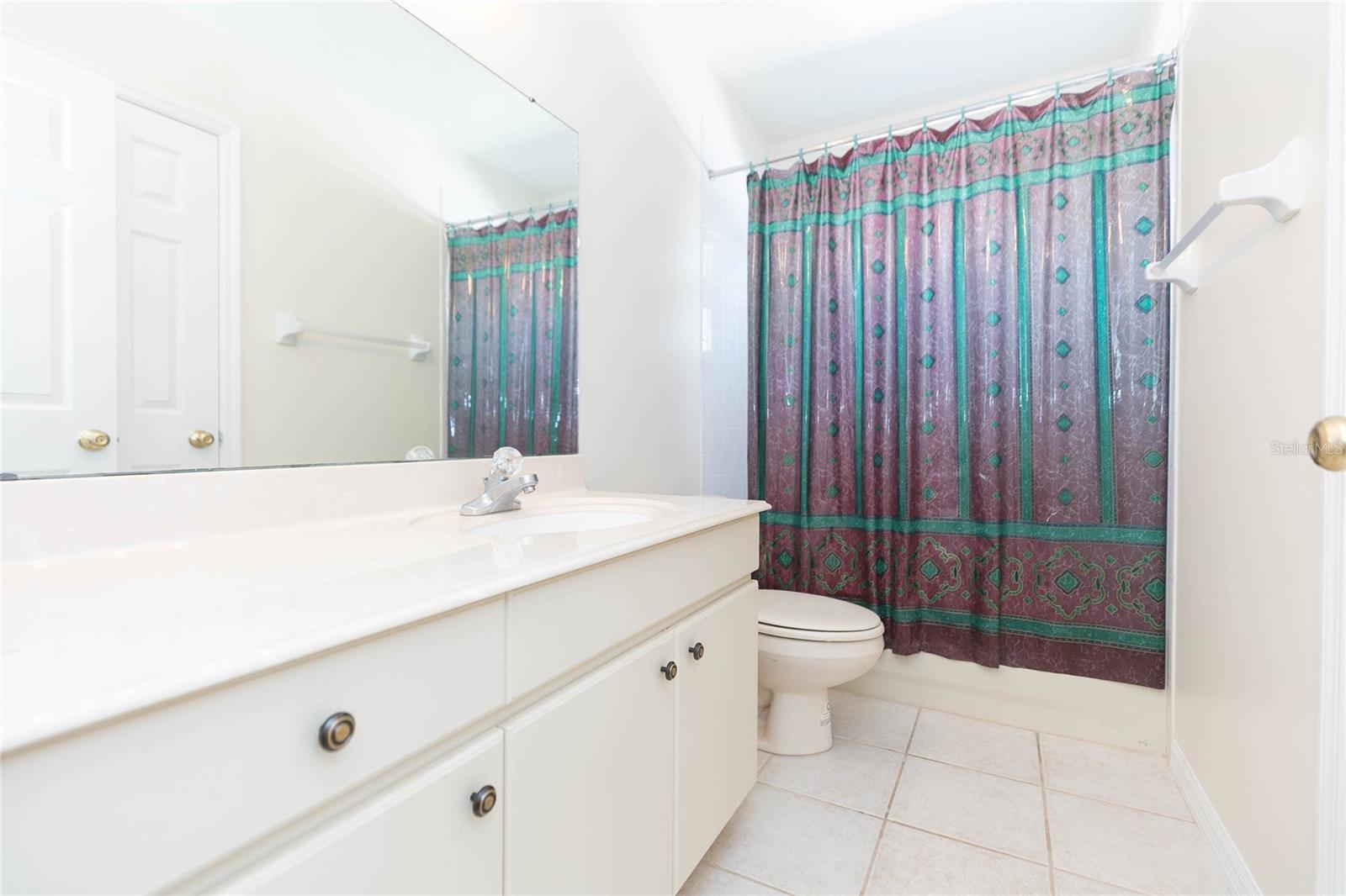 Image 21 of 52 For 22704 Roderick Drive