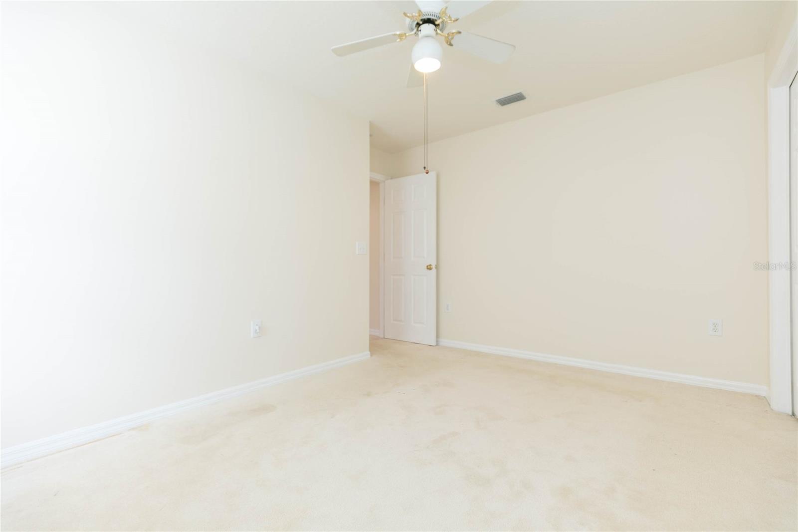 Image 23 of 52 For 22704 Roderick Drive