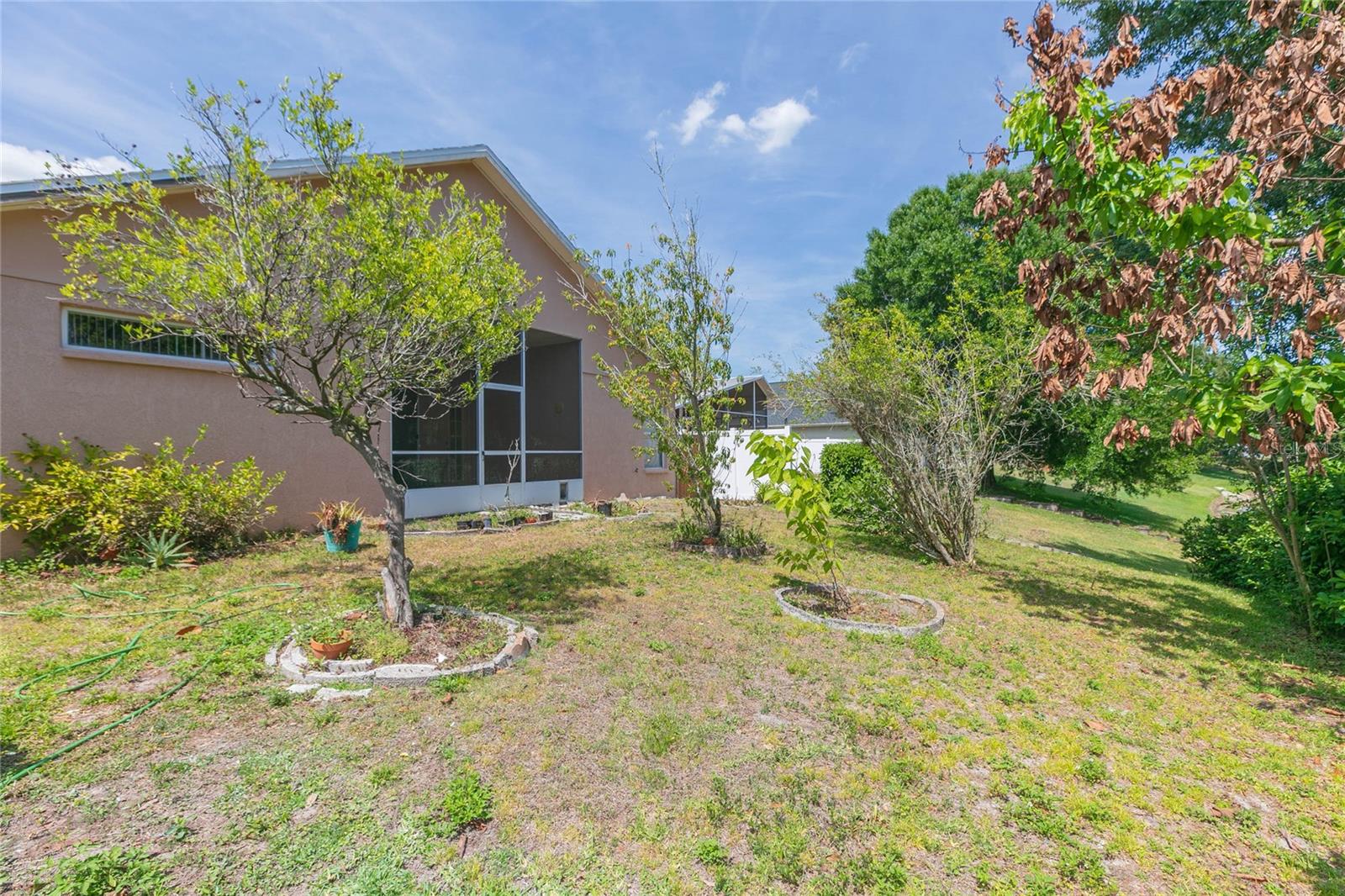 Image 37 of 52 For 22704 Roderick Drive