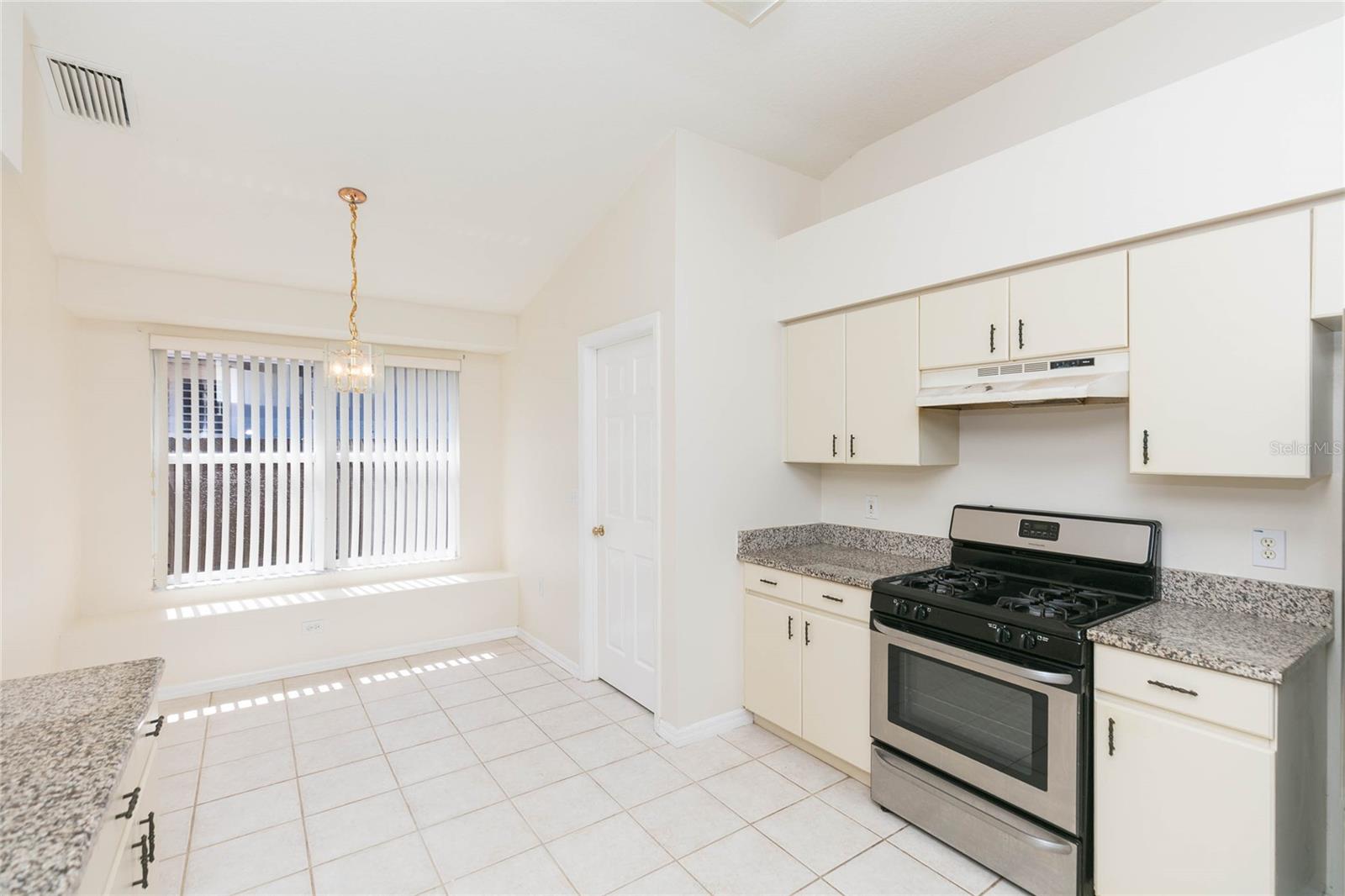 Image 4 of 52 For 22704 Roderick Drive