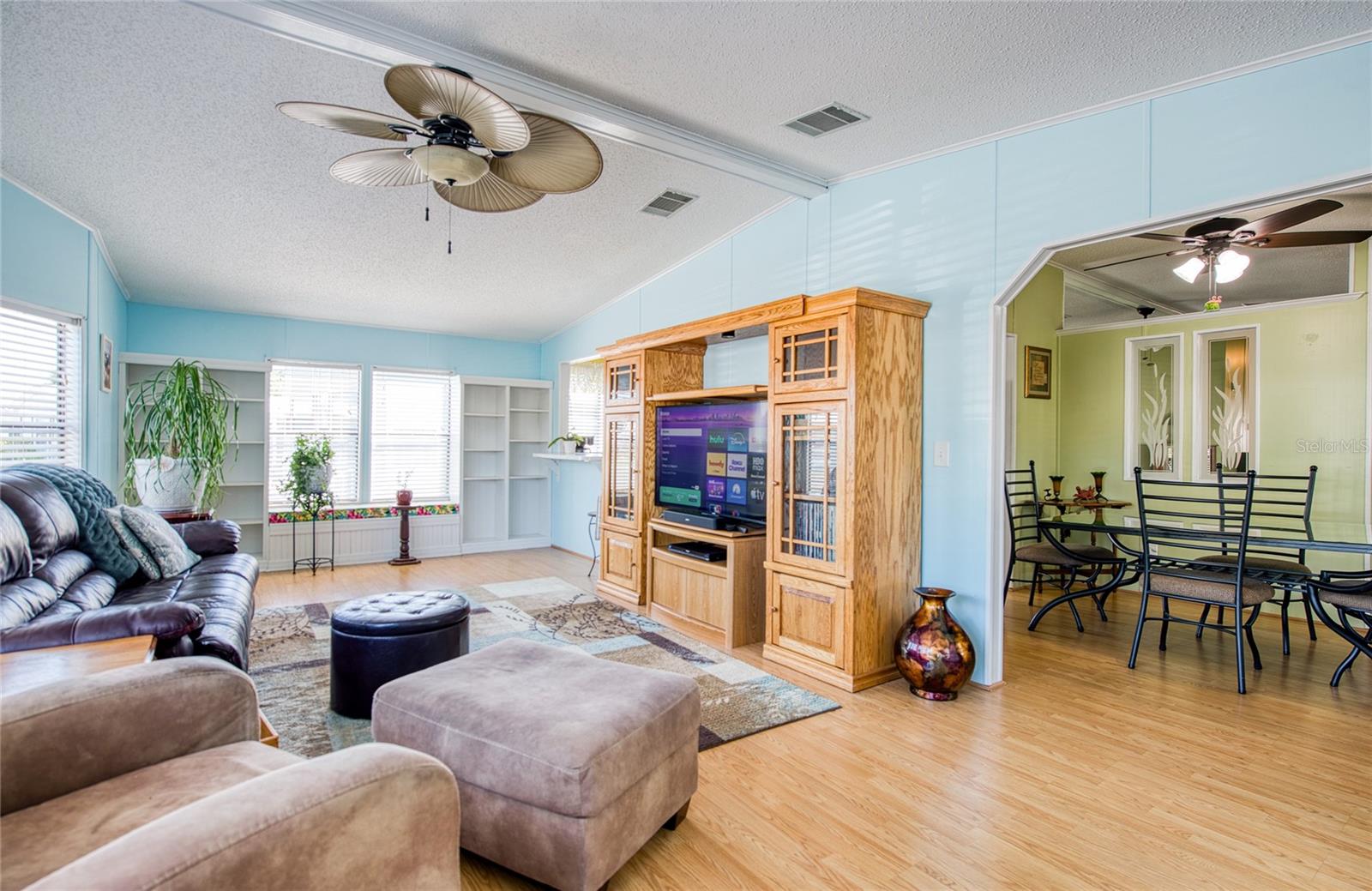 Image 4 of 54 For 228 Tarpon Lane