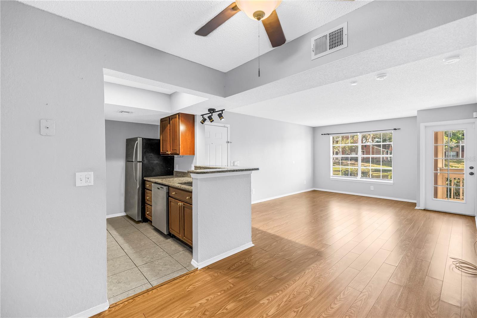 Image 10 of 34 For 10200 Gandy Boulevard N 807