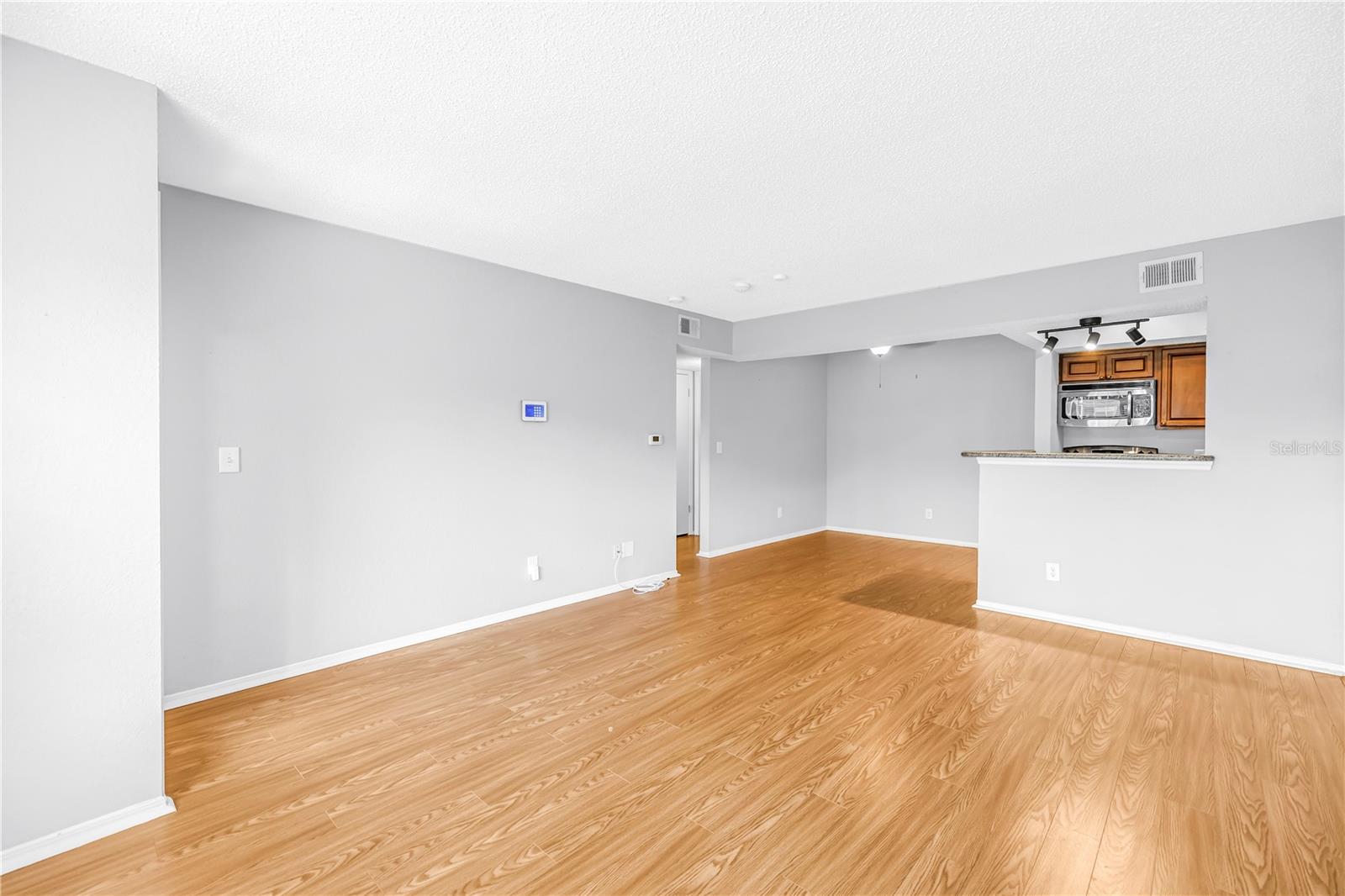 Image 3 of 34 For 10200 Gandy Boulevard N 807