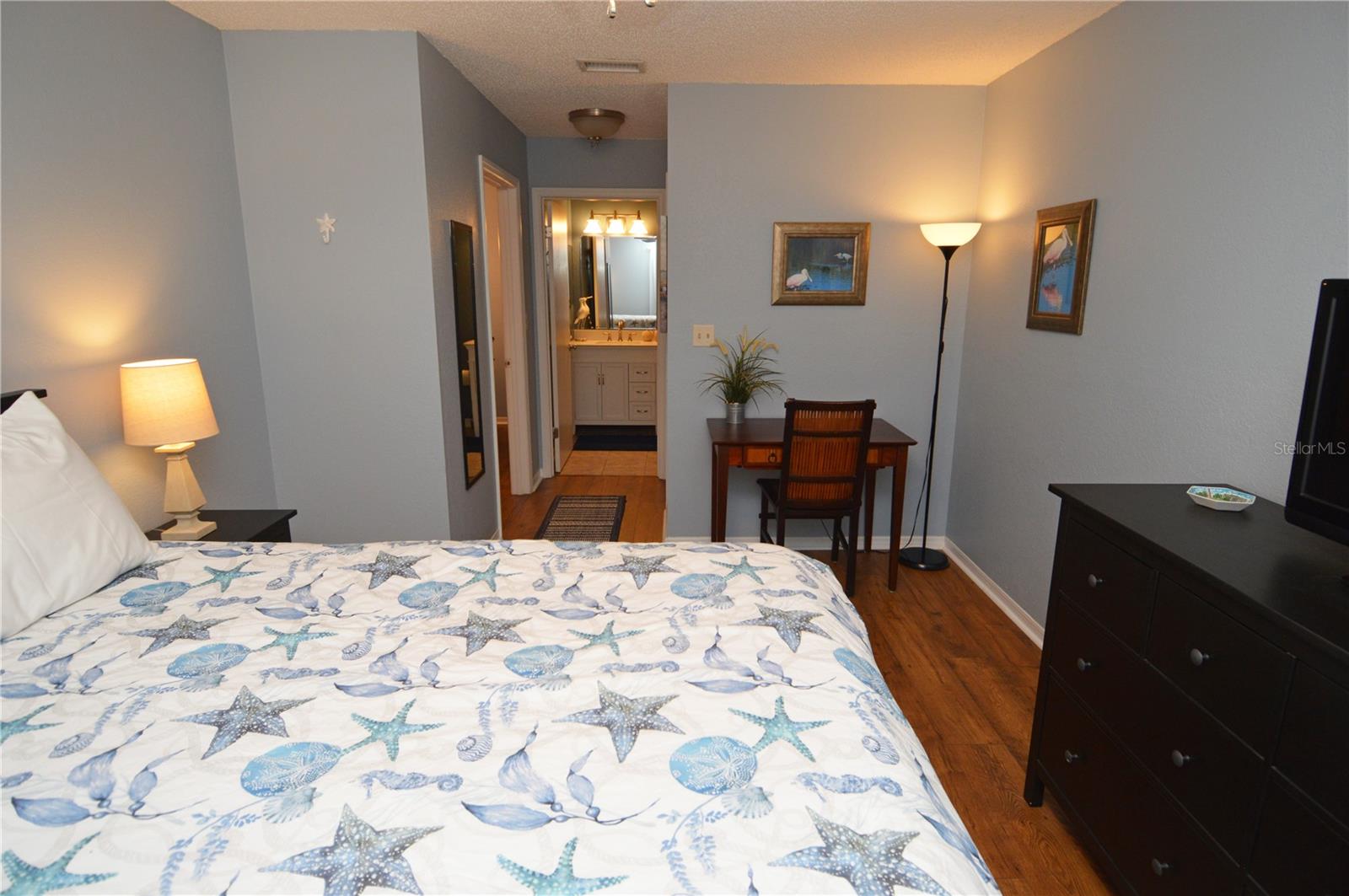 Image 26 of 97 For 10263 Gandy Boulevard N 2403