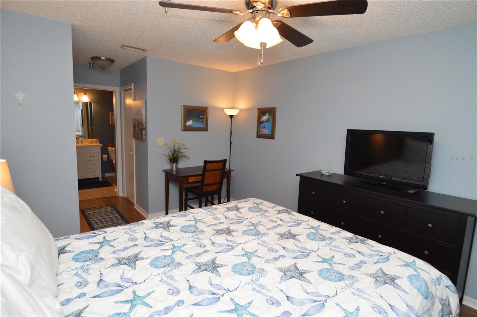 Image 27 of 97 For 10263 Gandy Boulevard N 2403