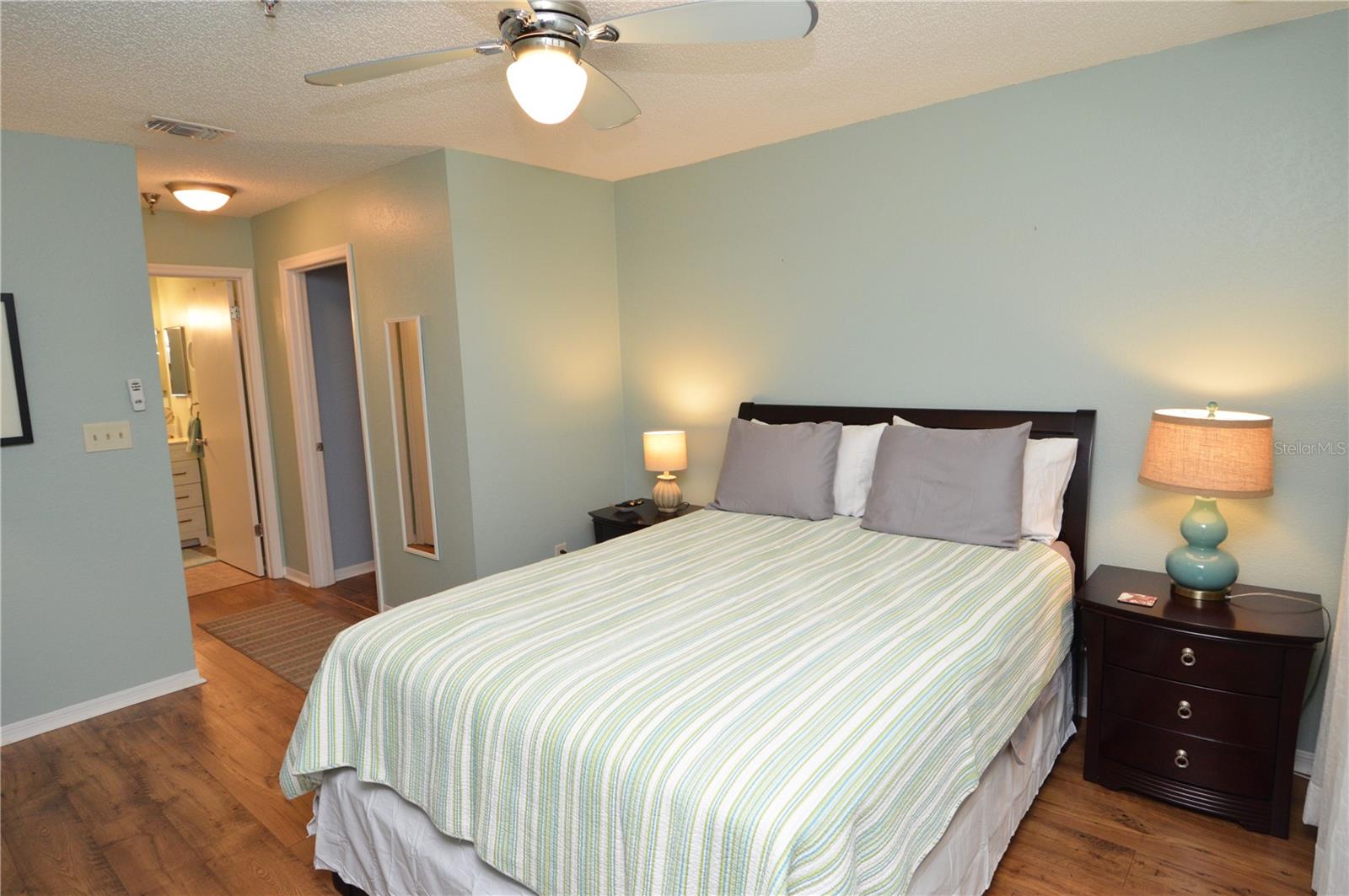 Image 38 of 97 For 10263 Gandy Boulevard N 2403