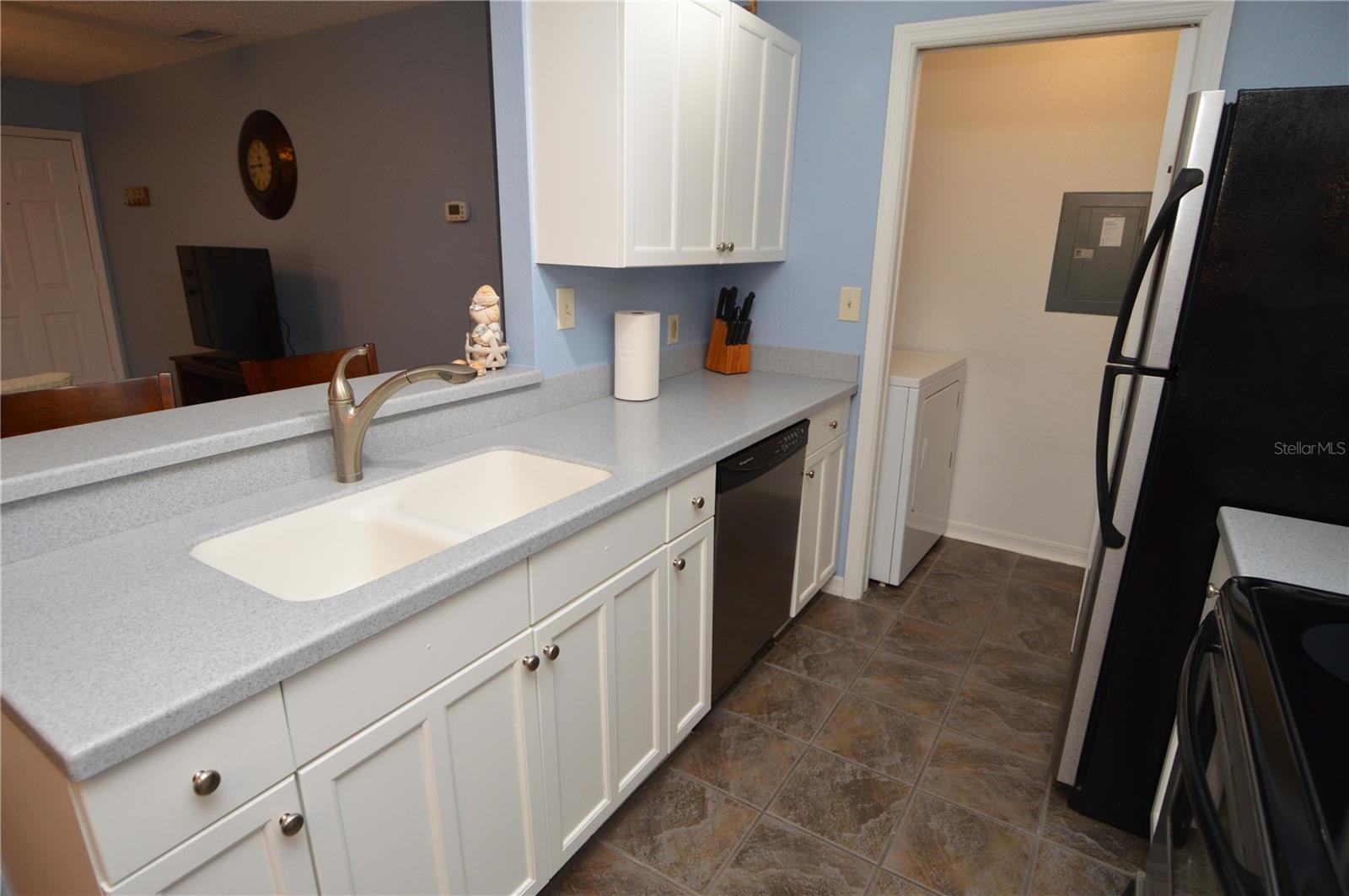 Image 9 of 97 For 10263 Gandy Boulevard N 2403