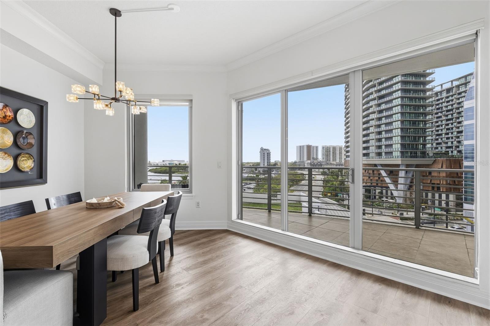 Image 22 of 34 For 449 12th Street 604