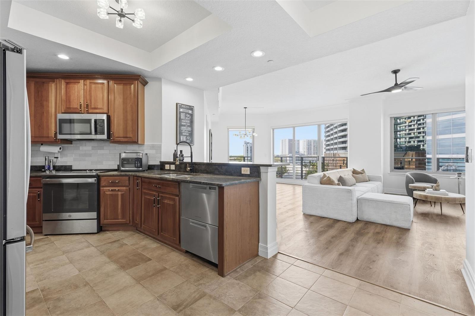 Image 4 of 34 For 449 12th Street 604