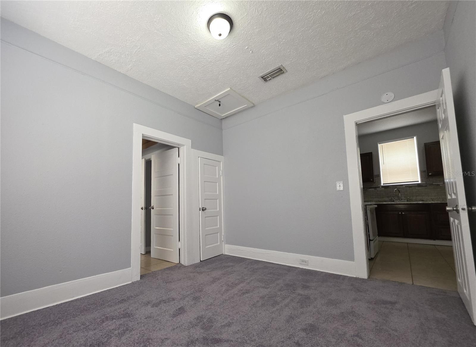 Image 7 of 9 For 676 Bridal Avenue