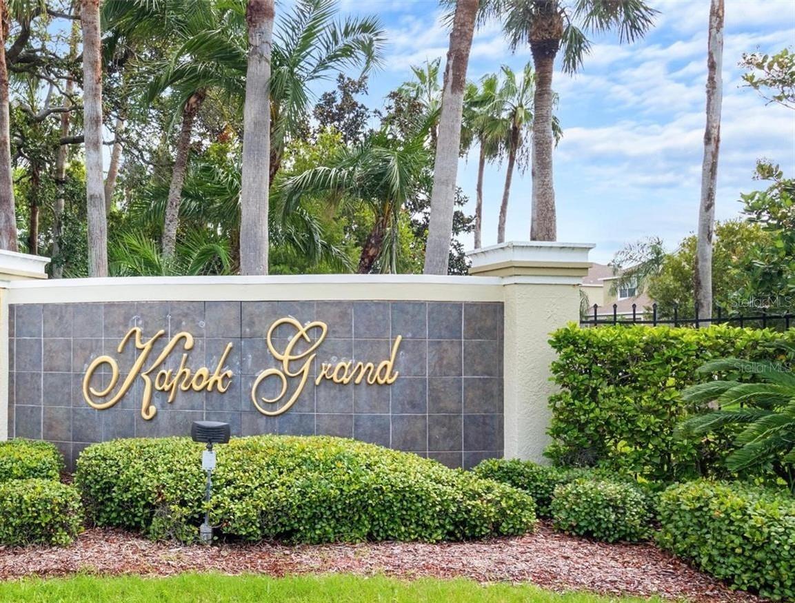 Details for 11235 Kapok Grand Circle, MADEIRA BEACH, FL 33708