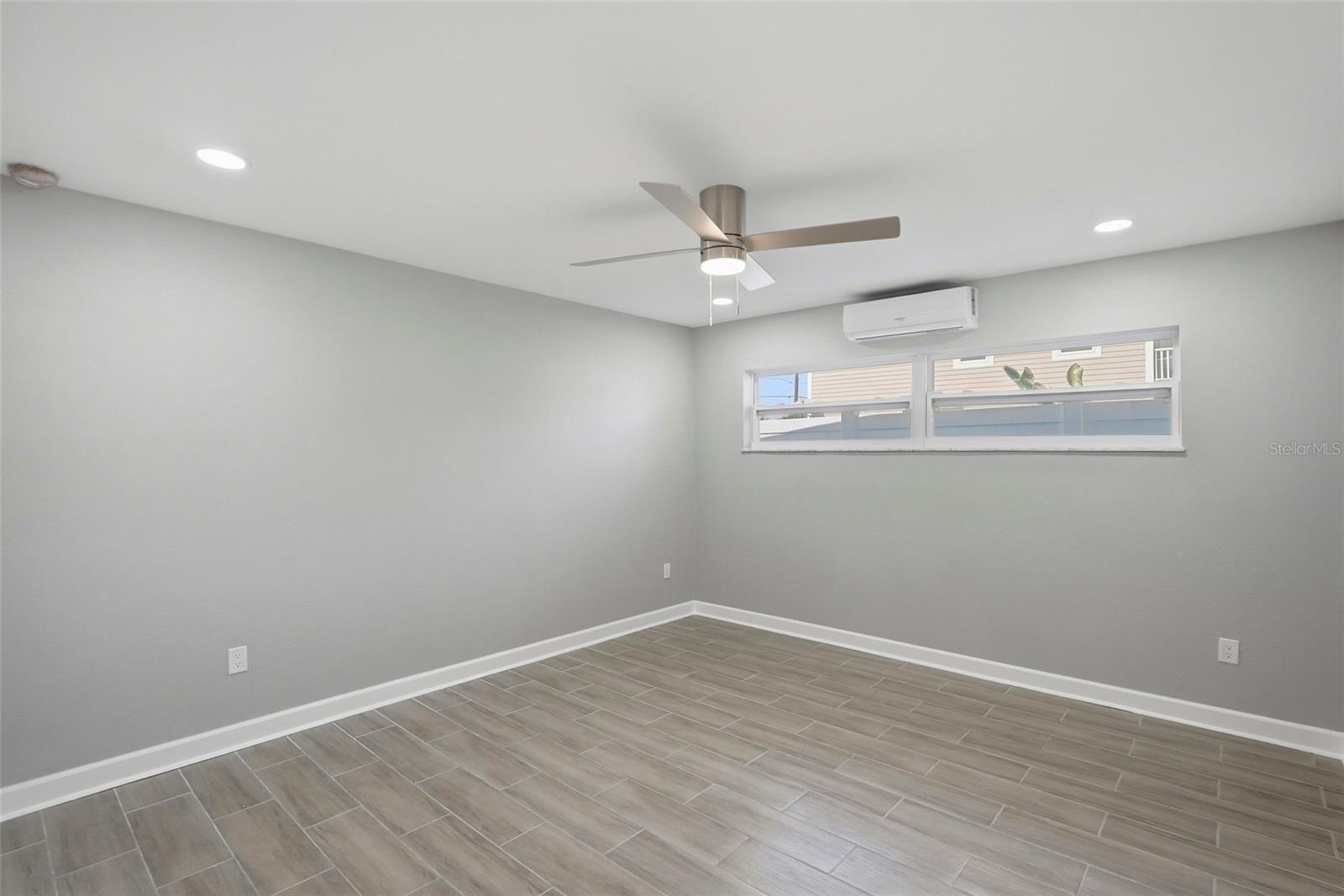 Image 17 of 41 For 14906 Bayshore Drive
