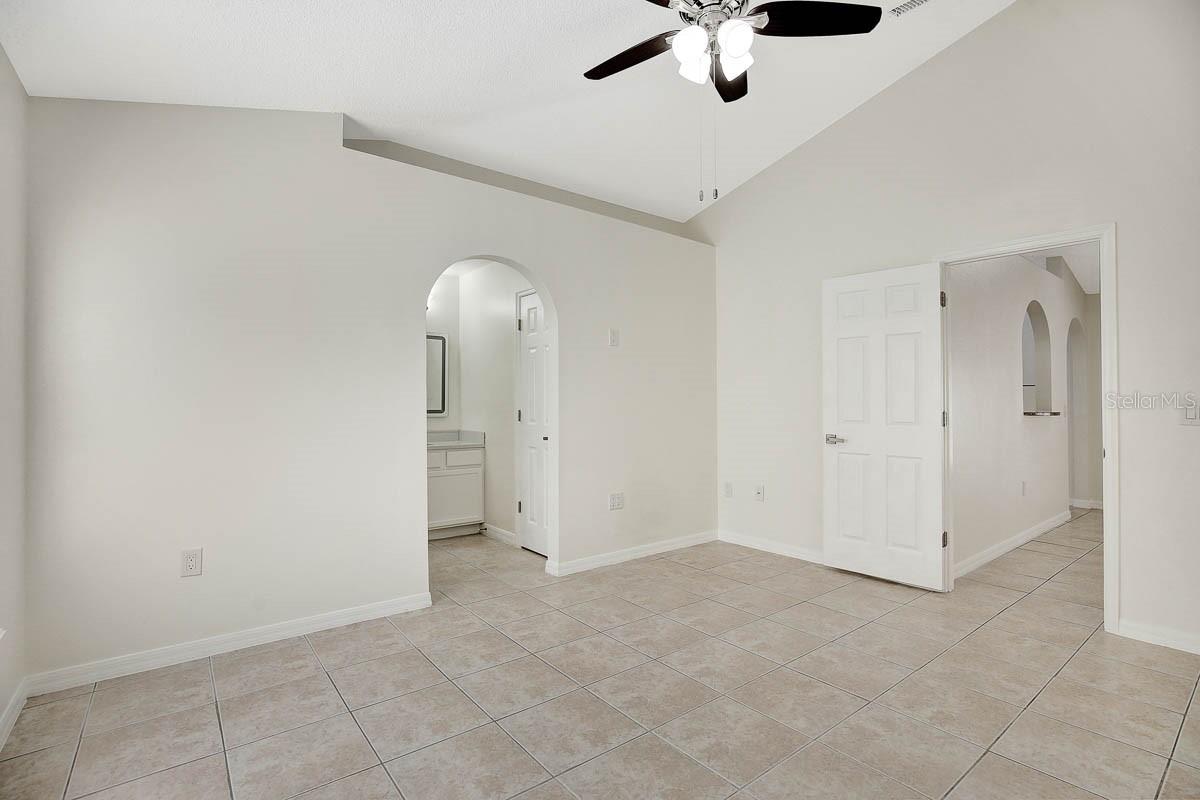 Image 14 of 28 For 13715 Gentle Woods Avenue