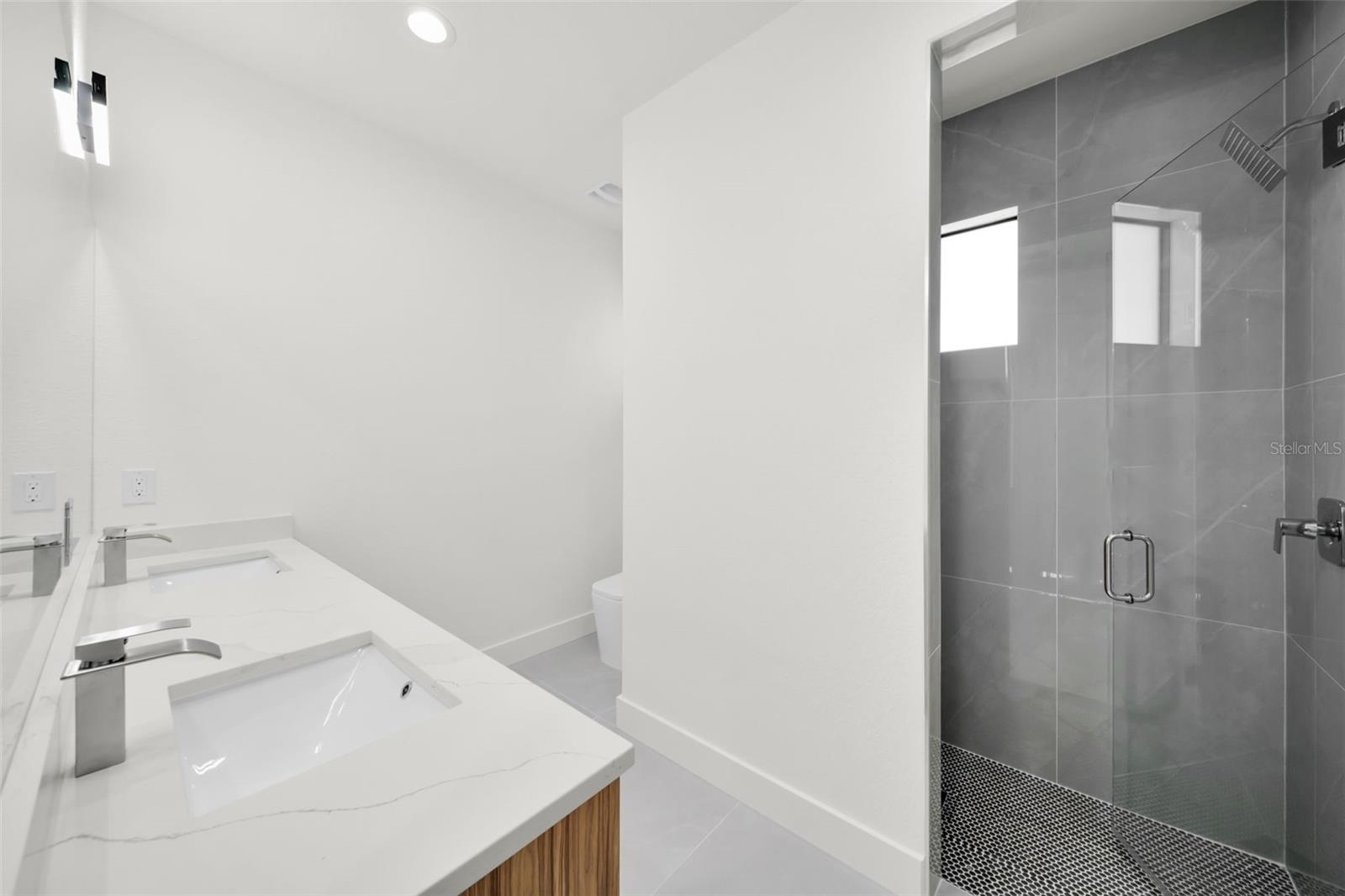 Image 11 of 31 For 4304 Kaskin Avenue