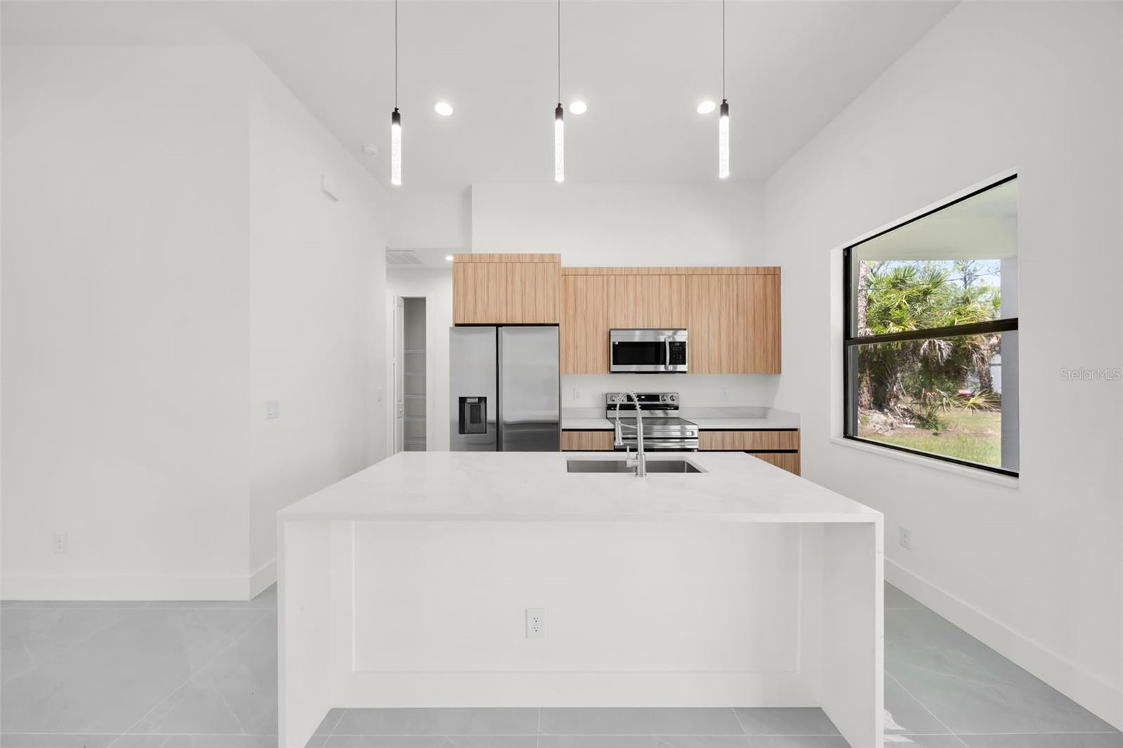 Image 2 of 31 For 4304 Kaskin Avenue