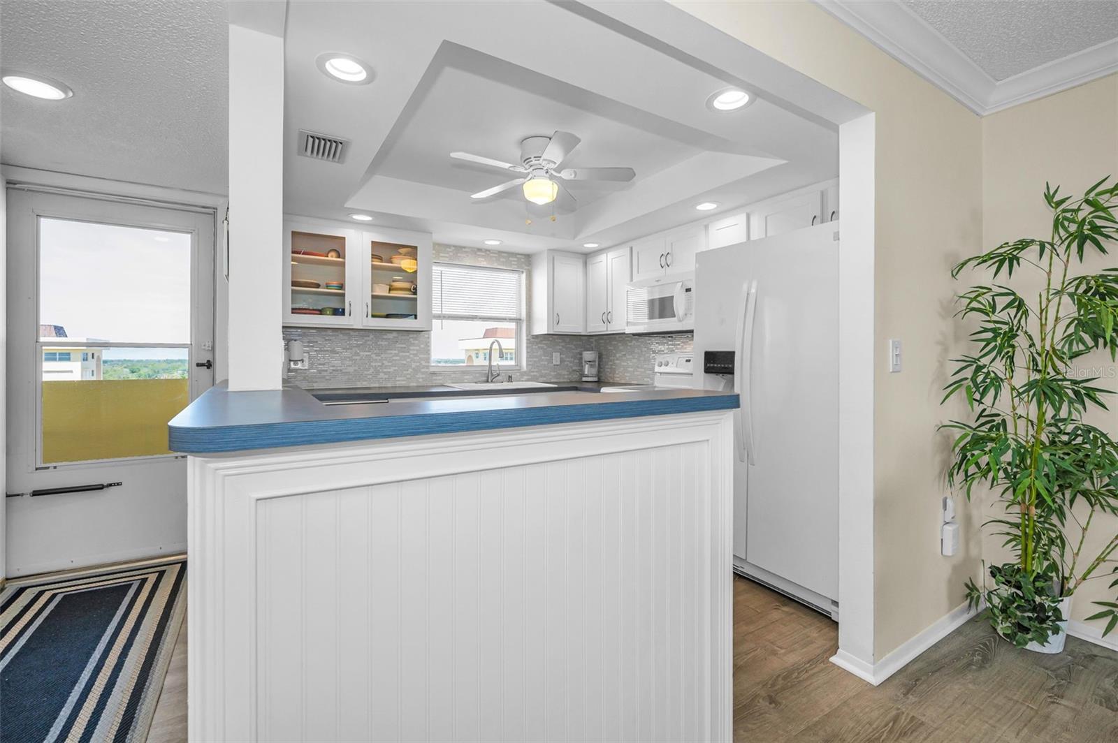 Image 12 of 64 For 4525 Cove Circle 1207