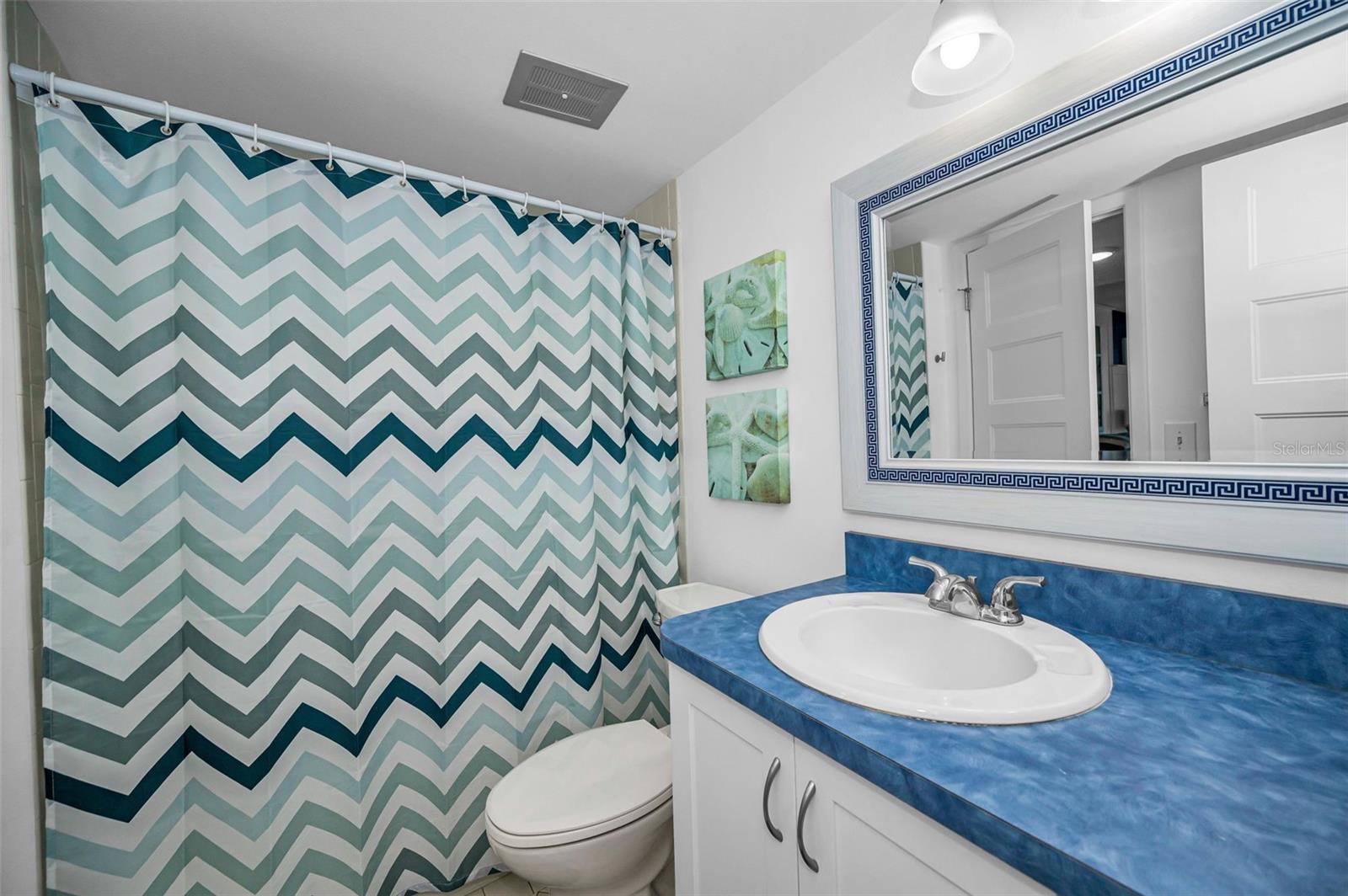 Image 35 of 64 For 4525 Cove Circle 1207