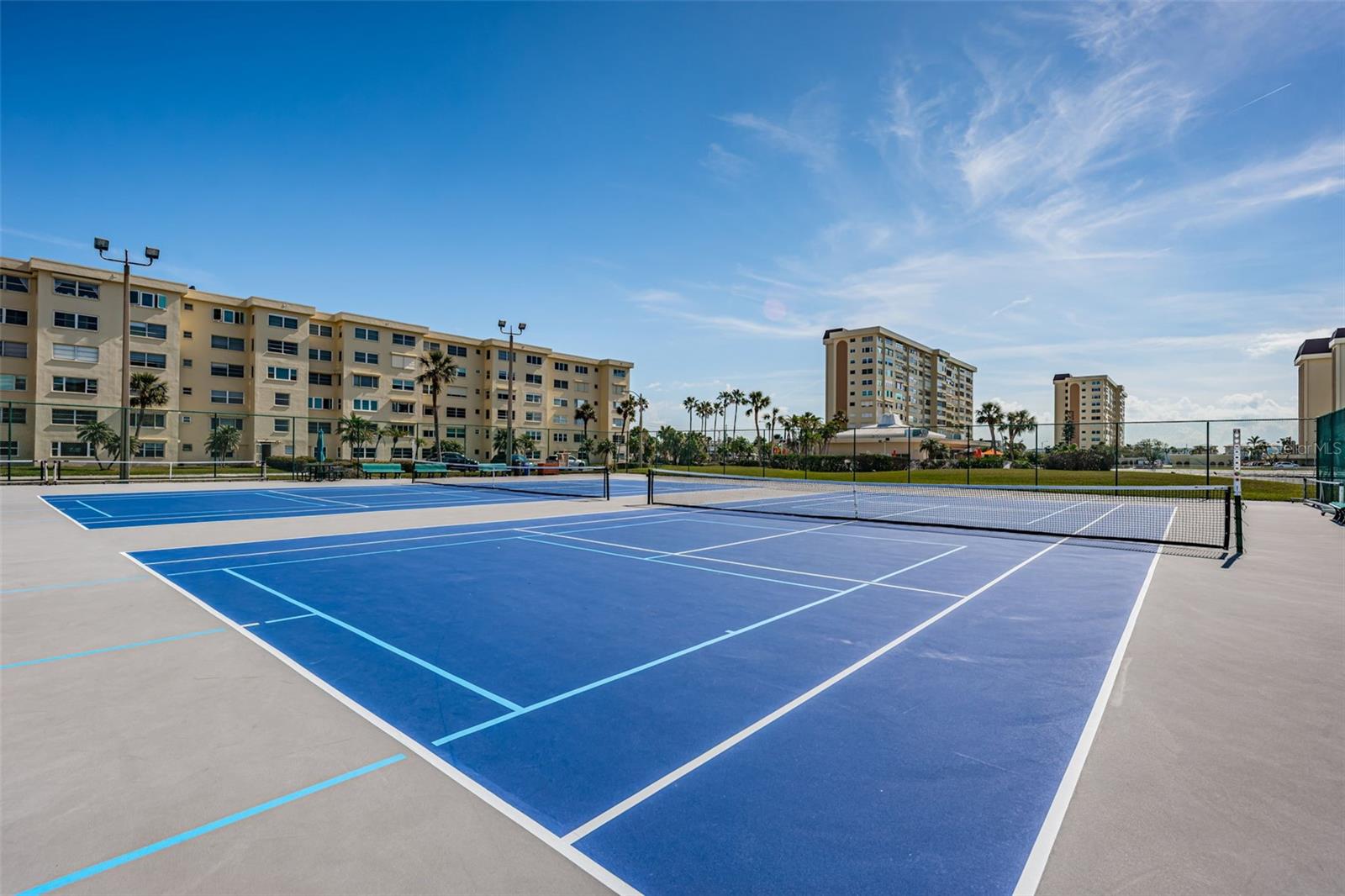 Image 54 of 64 For 4525 Cove Circle 1207