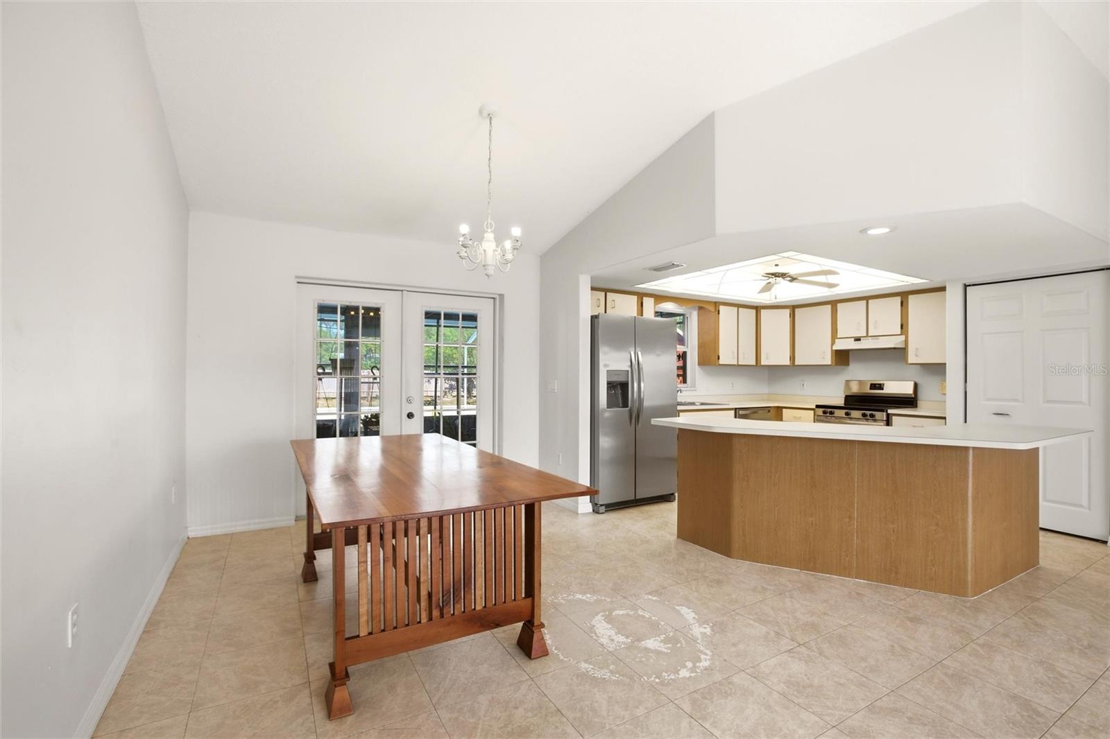 Image 8 of 39 For 4201 Loquat Road