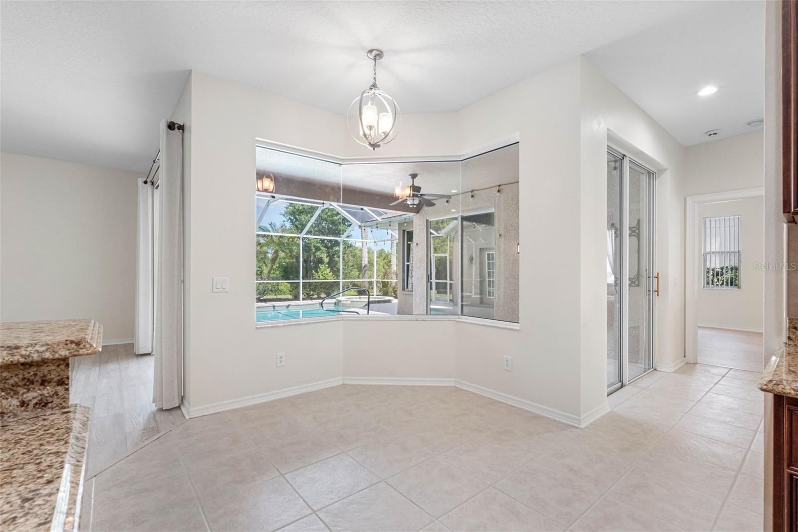 Image 11 of 55 For 21107 Bircholm Court