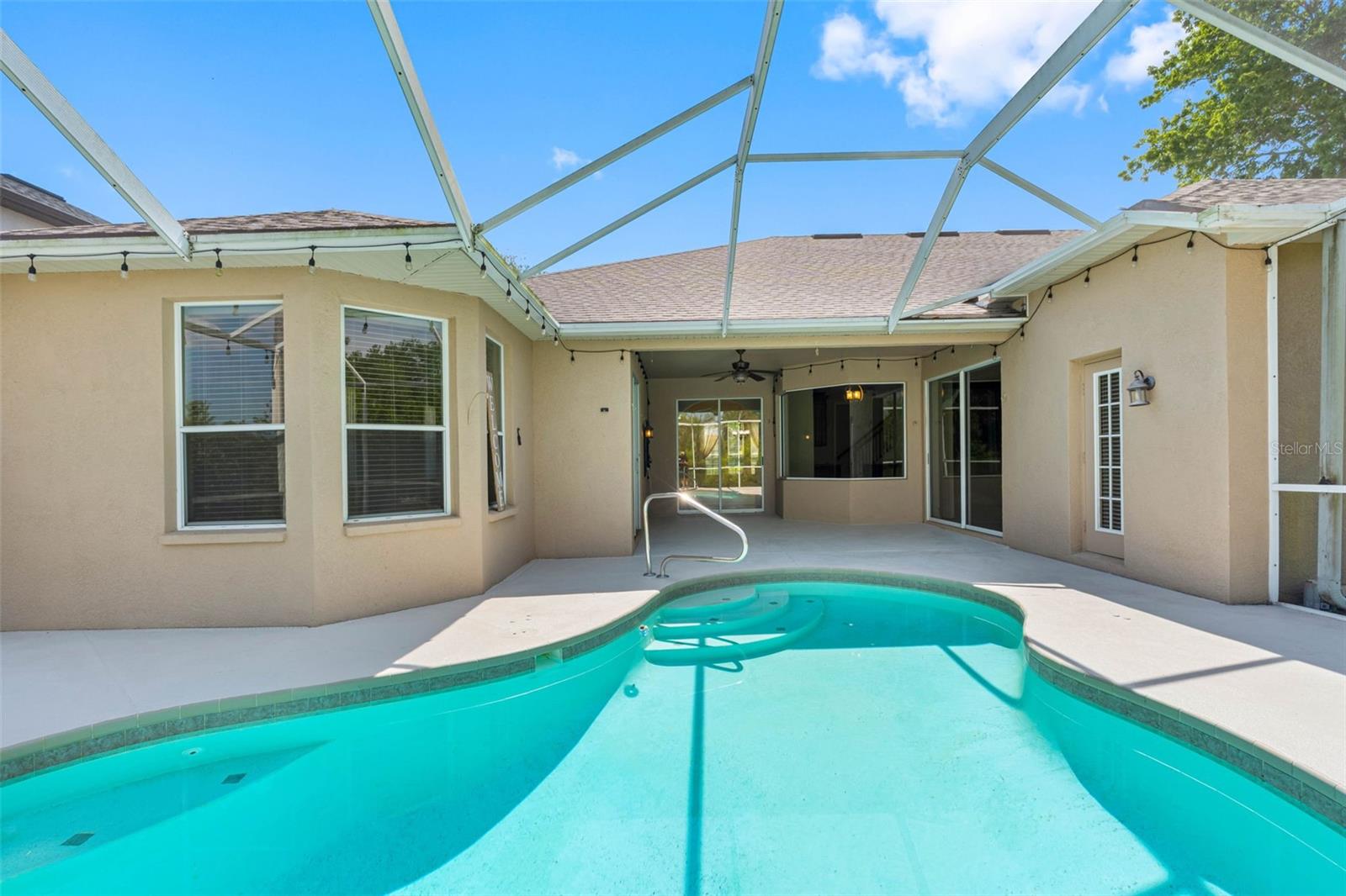 Image 34 of 55 For 21107 Bircholm Court