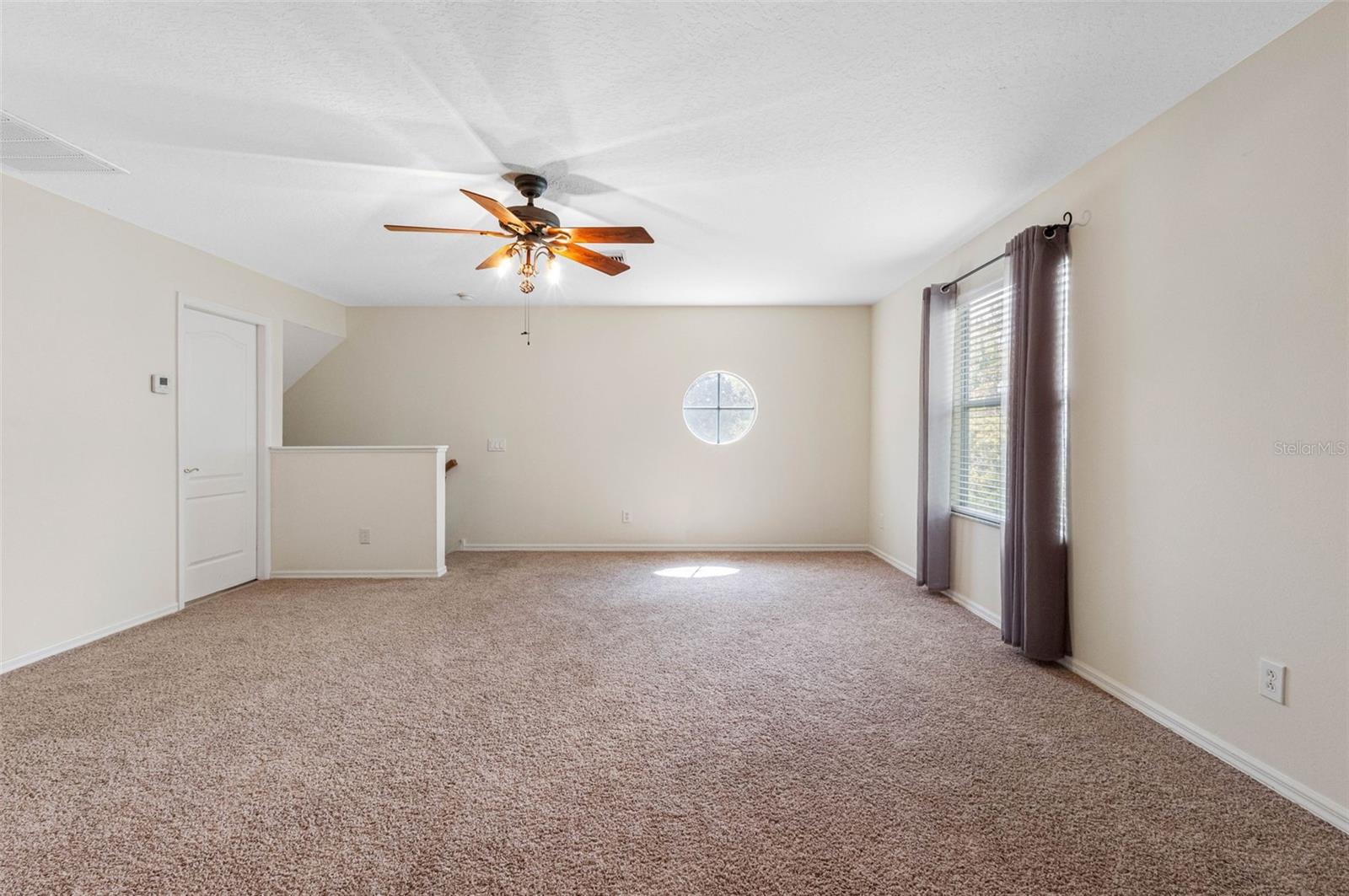 Image 38 of 55 For 21107 Bircholm Court